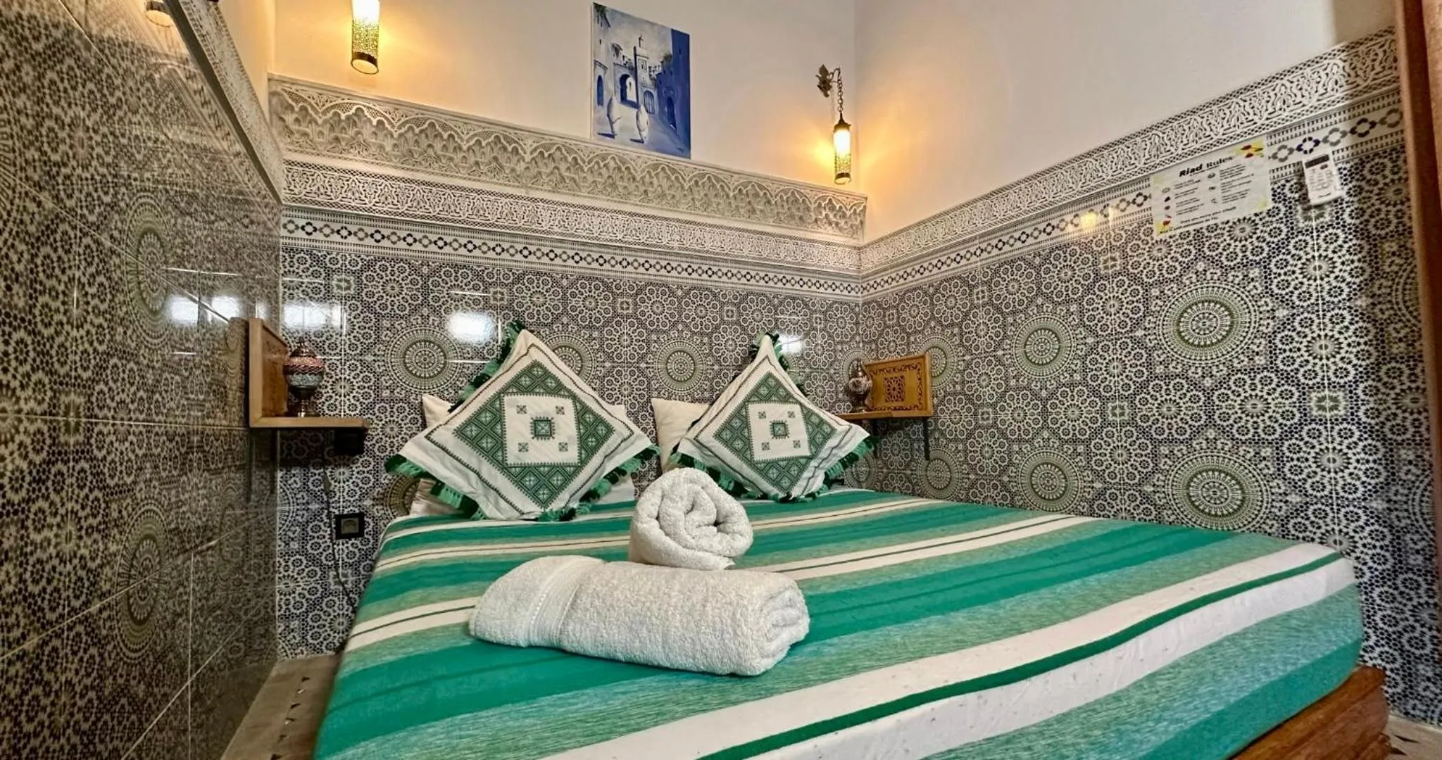Bed in Riad Le Petit Patrimoine De Fés