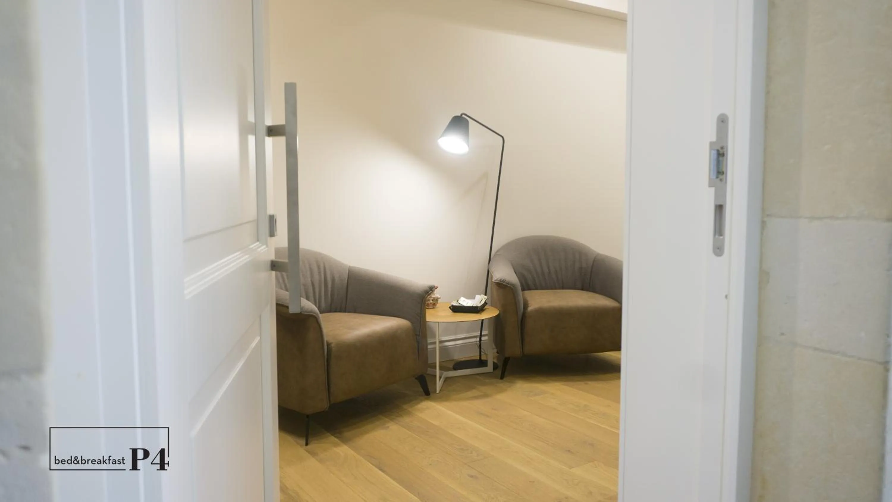 Communal lounge/ TV room in P4 Ortigia_Siracusa