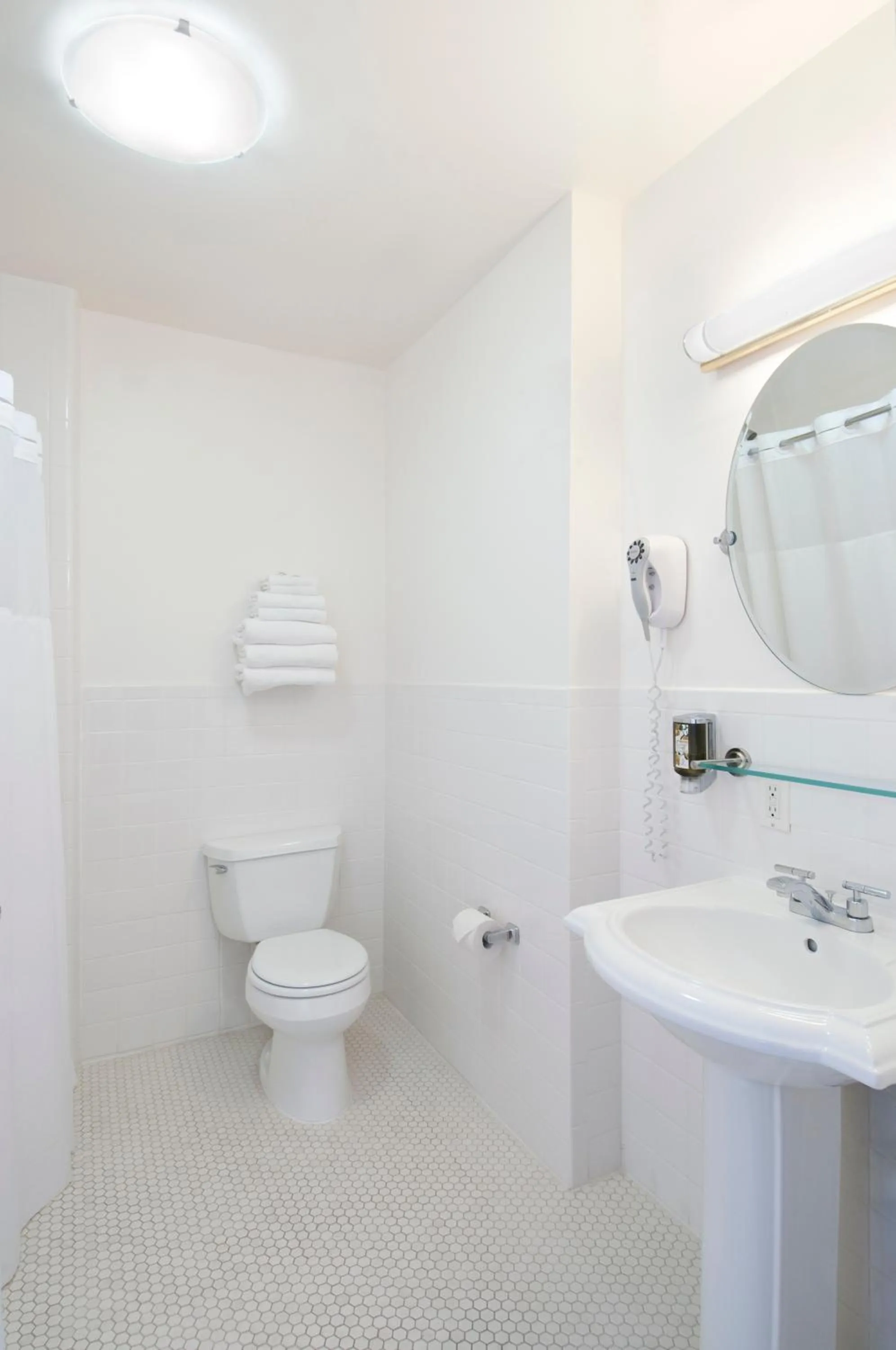 Toilet in Herbert Hotel