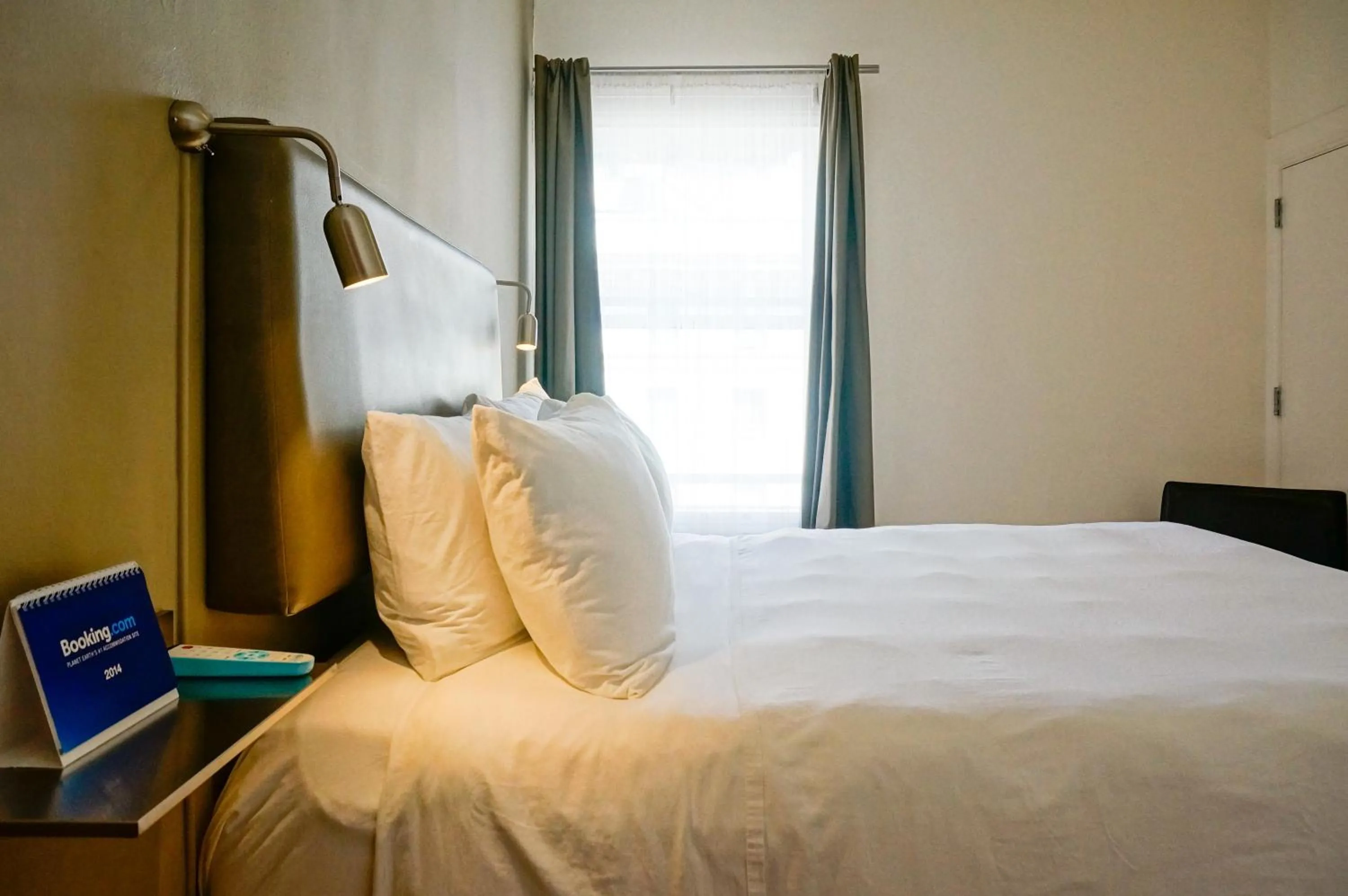 Bed in Herbert Hotel