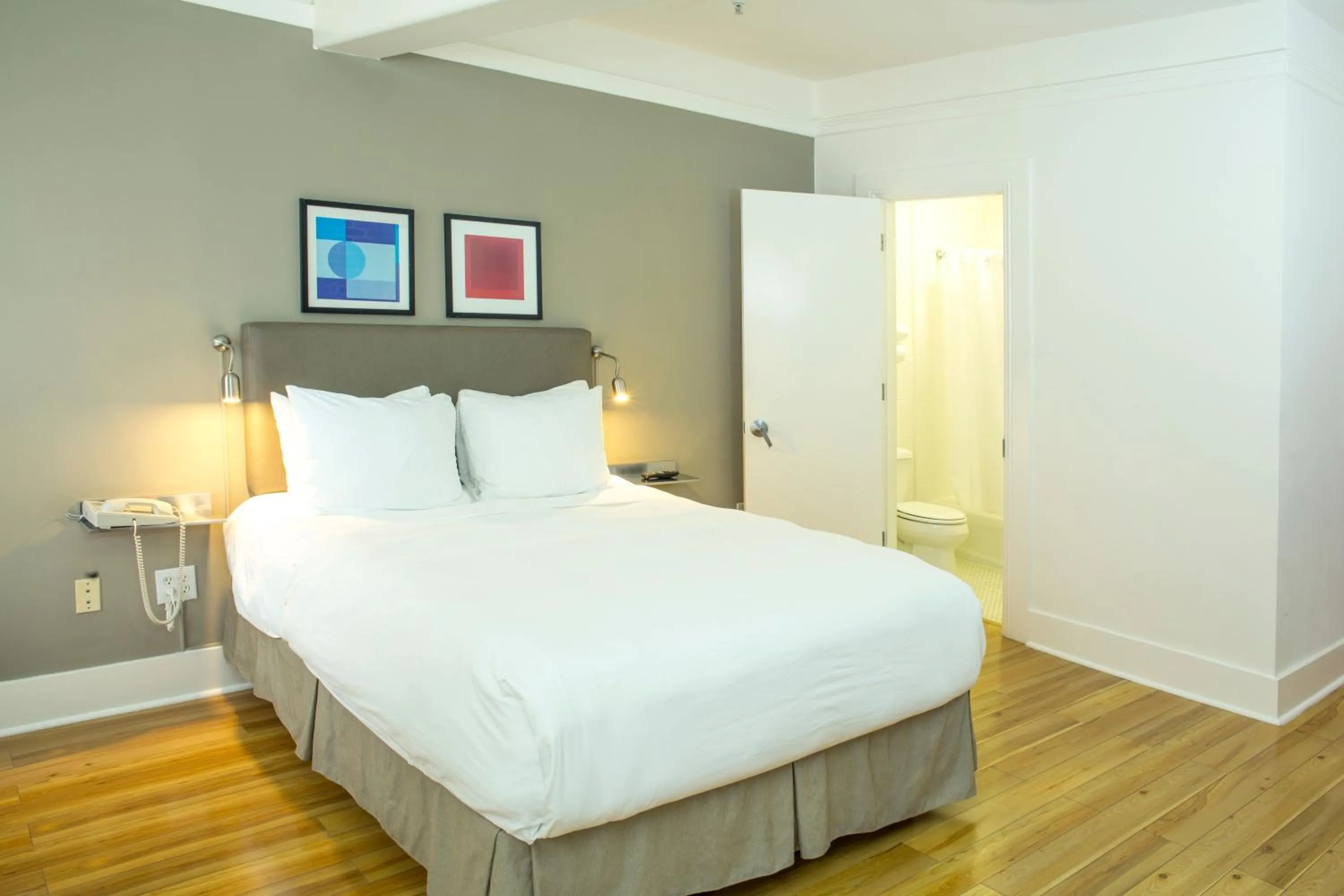 Bed in Herbert Hotel