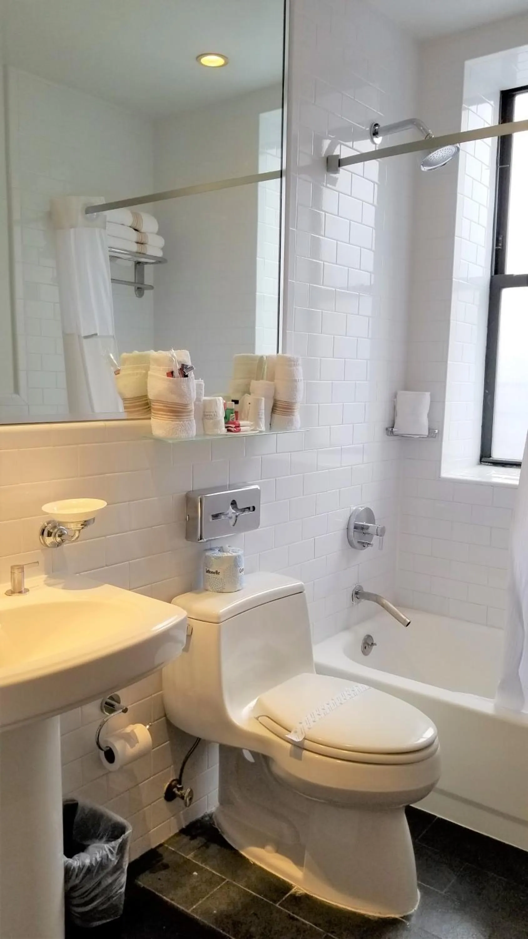 Toilet in Night Hotel Broadway