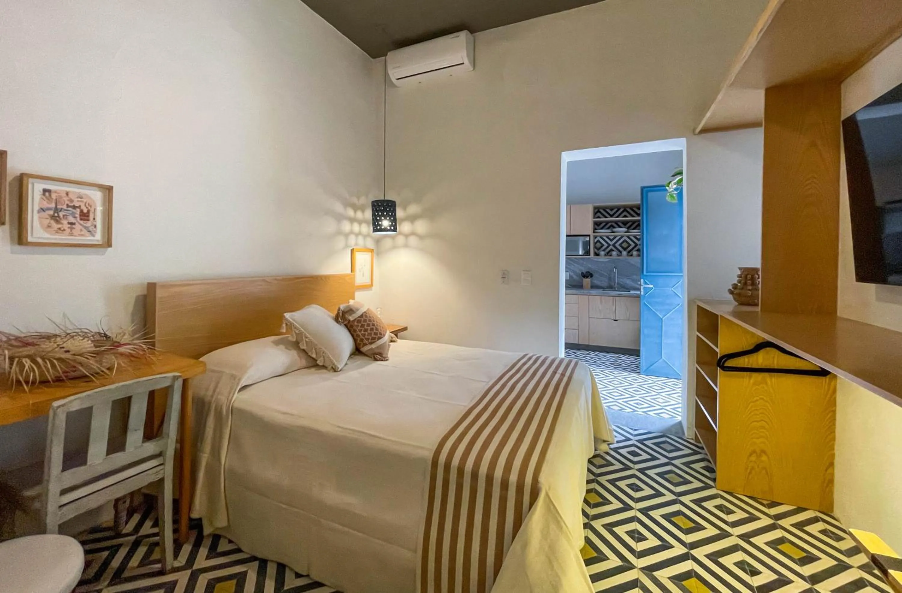 Bedroom, Bed in Casa Blanco by Barrio Mexico