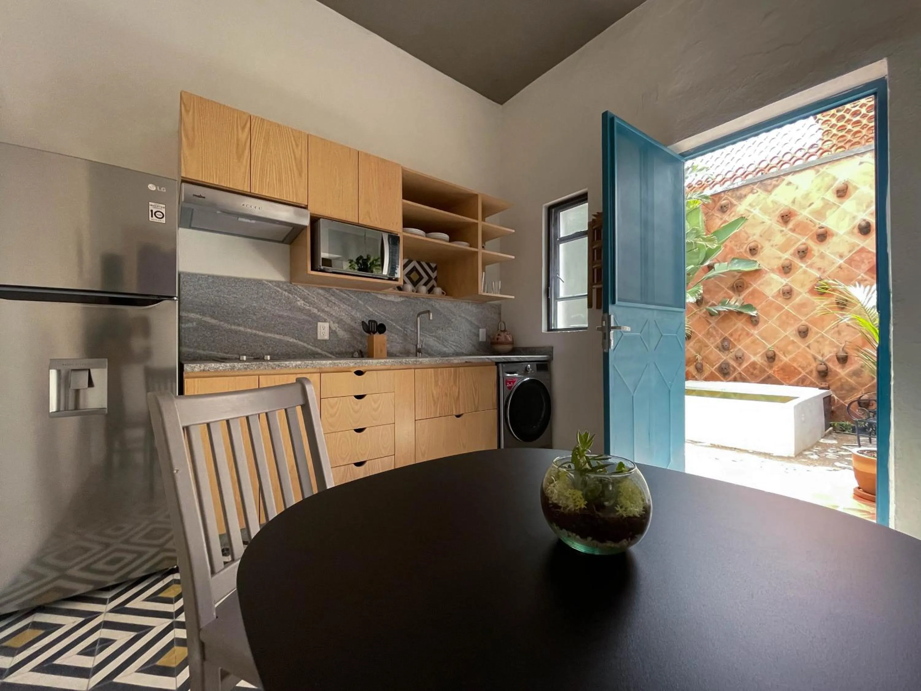 Kitchen or kitchenette in Casa Blanco by Barrio Mexico