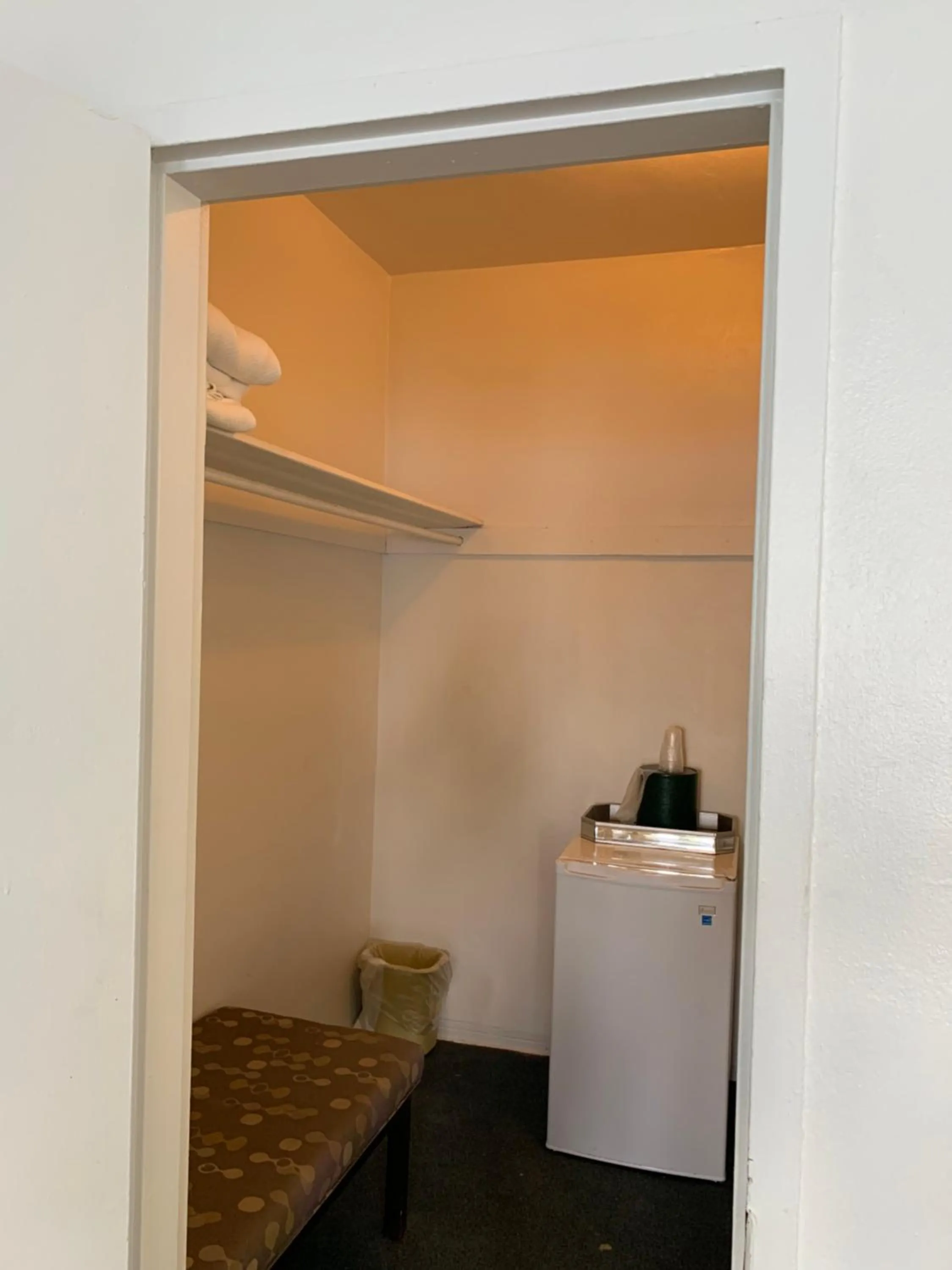 International Inn on the Bay