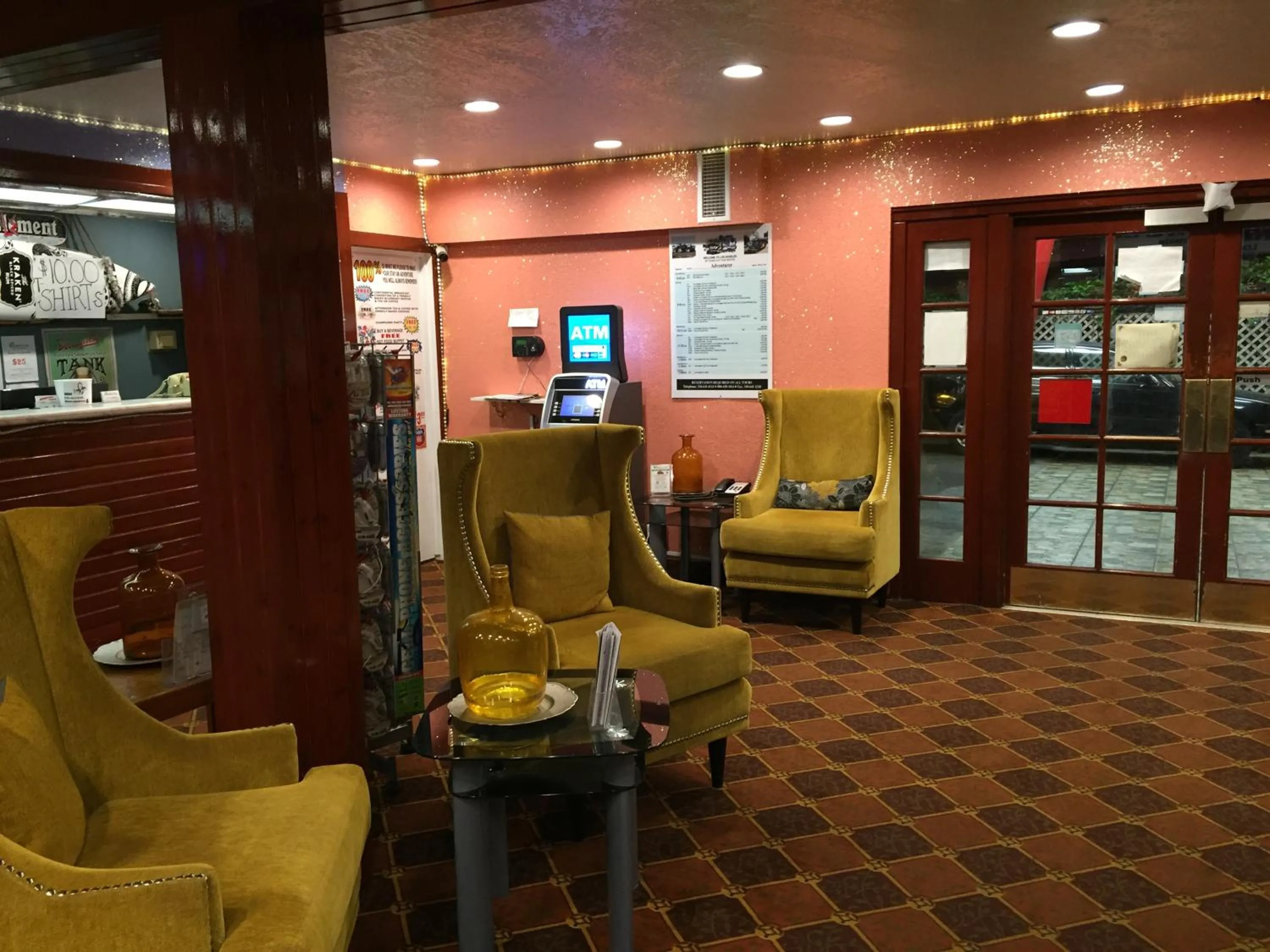 Lobby or reception in Tradewinds Airport Hotel