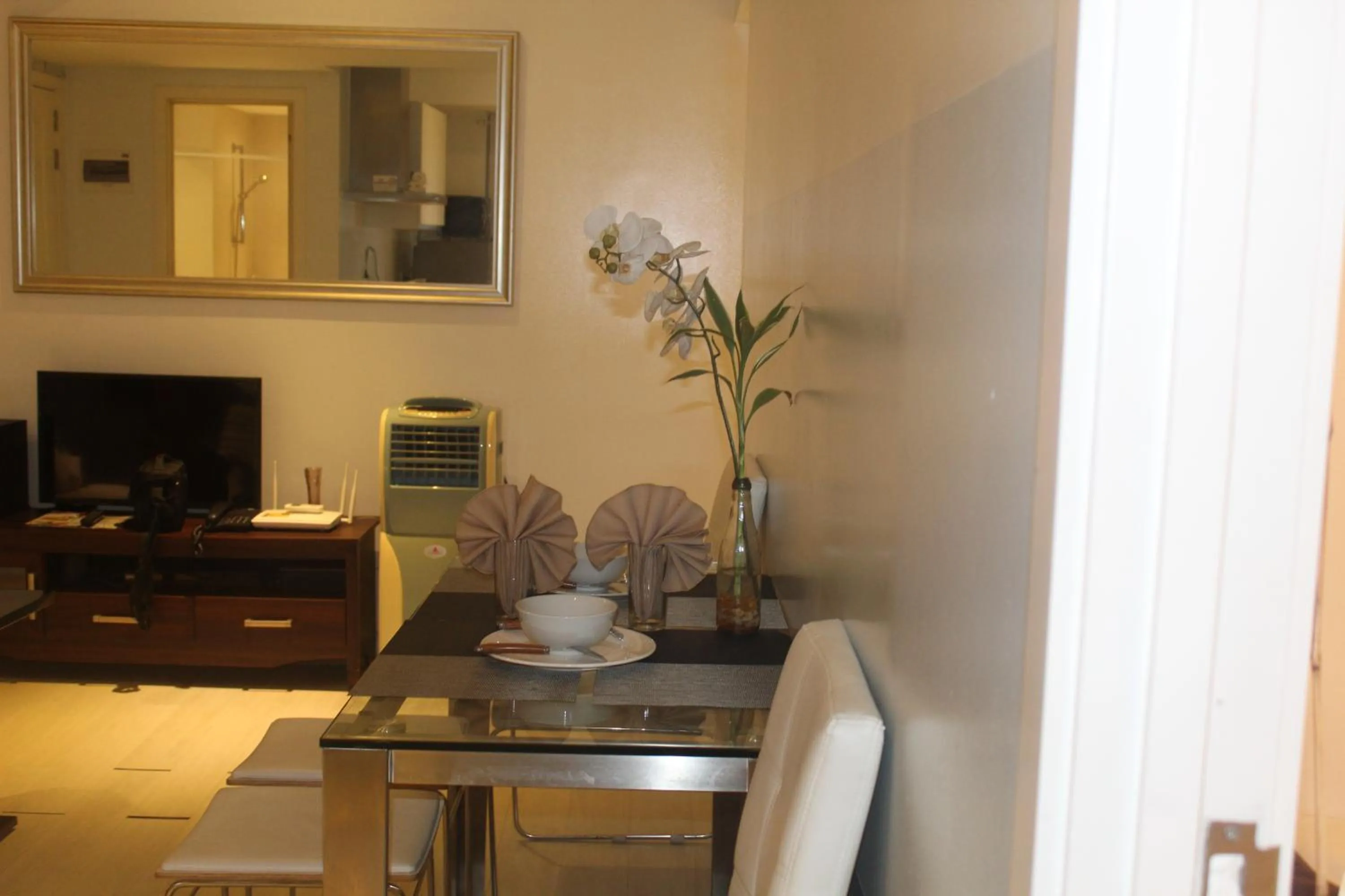 Azure C2 Balcony wifi Near Mall Airport MULTIPLE UNITS