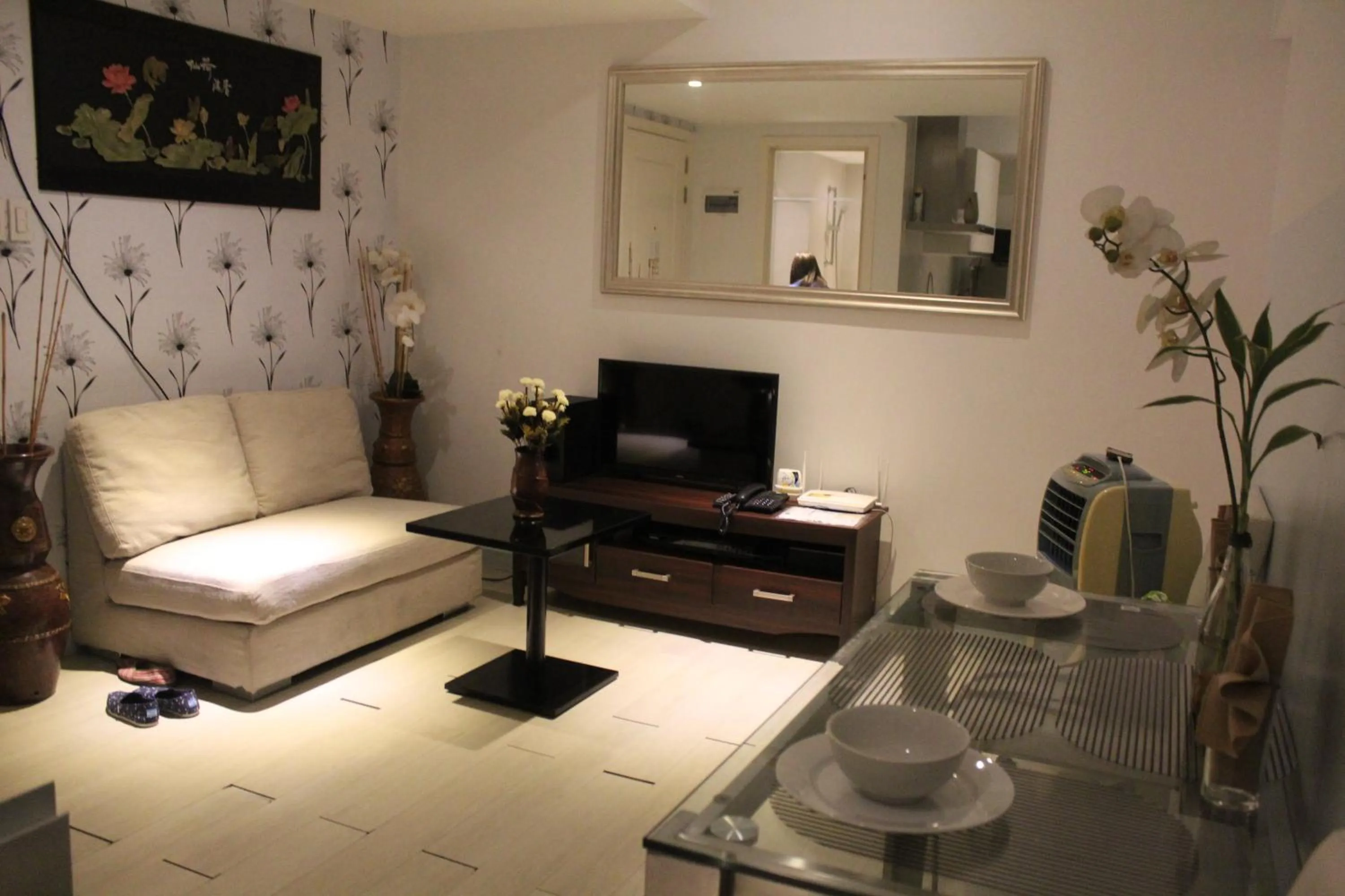 Azure C2 Balcony wifi Near Mall Airport MULTIPLE UNITS