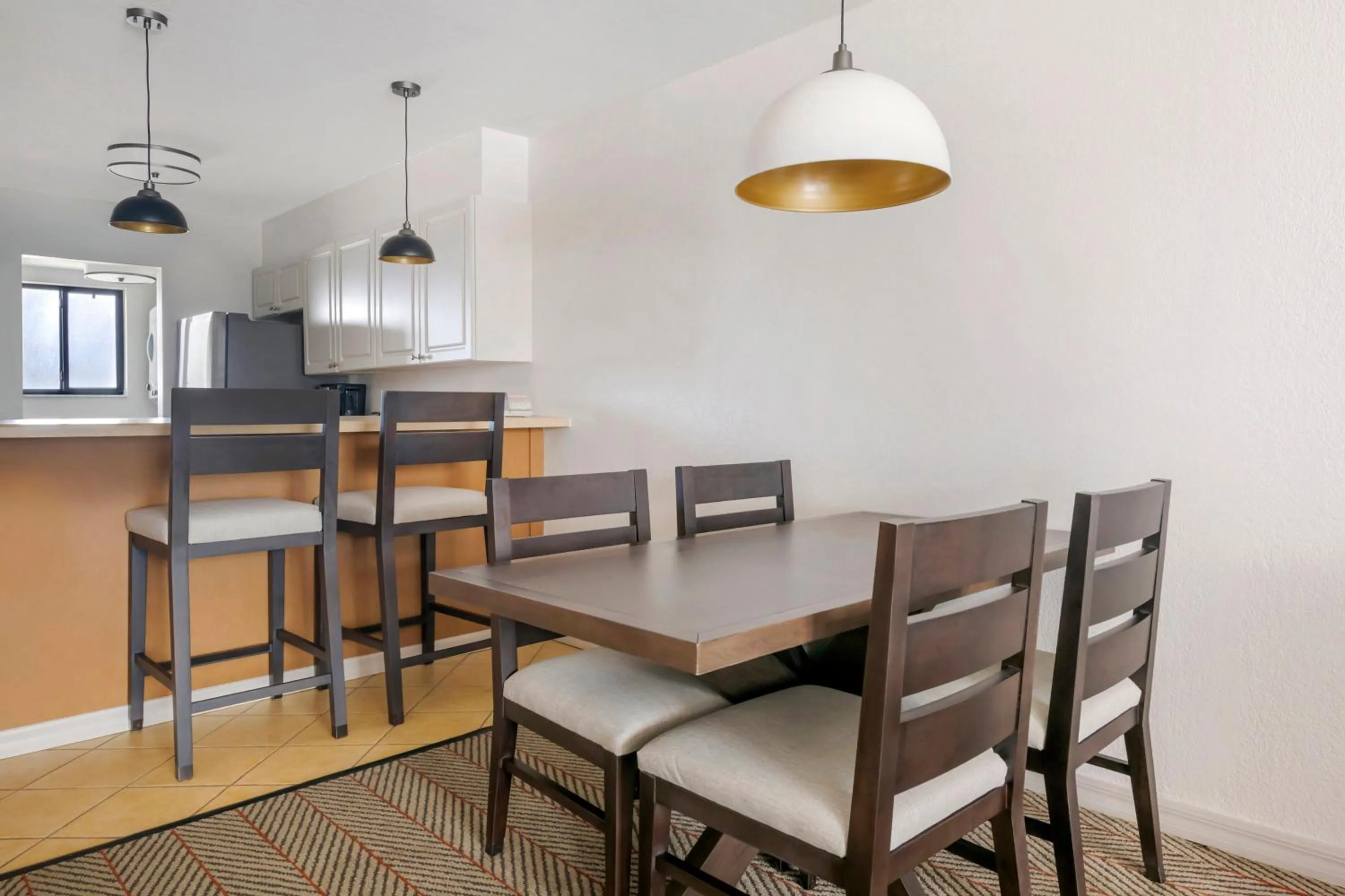 Dining area in Parkway International Resort