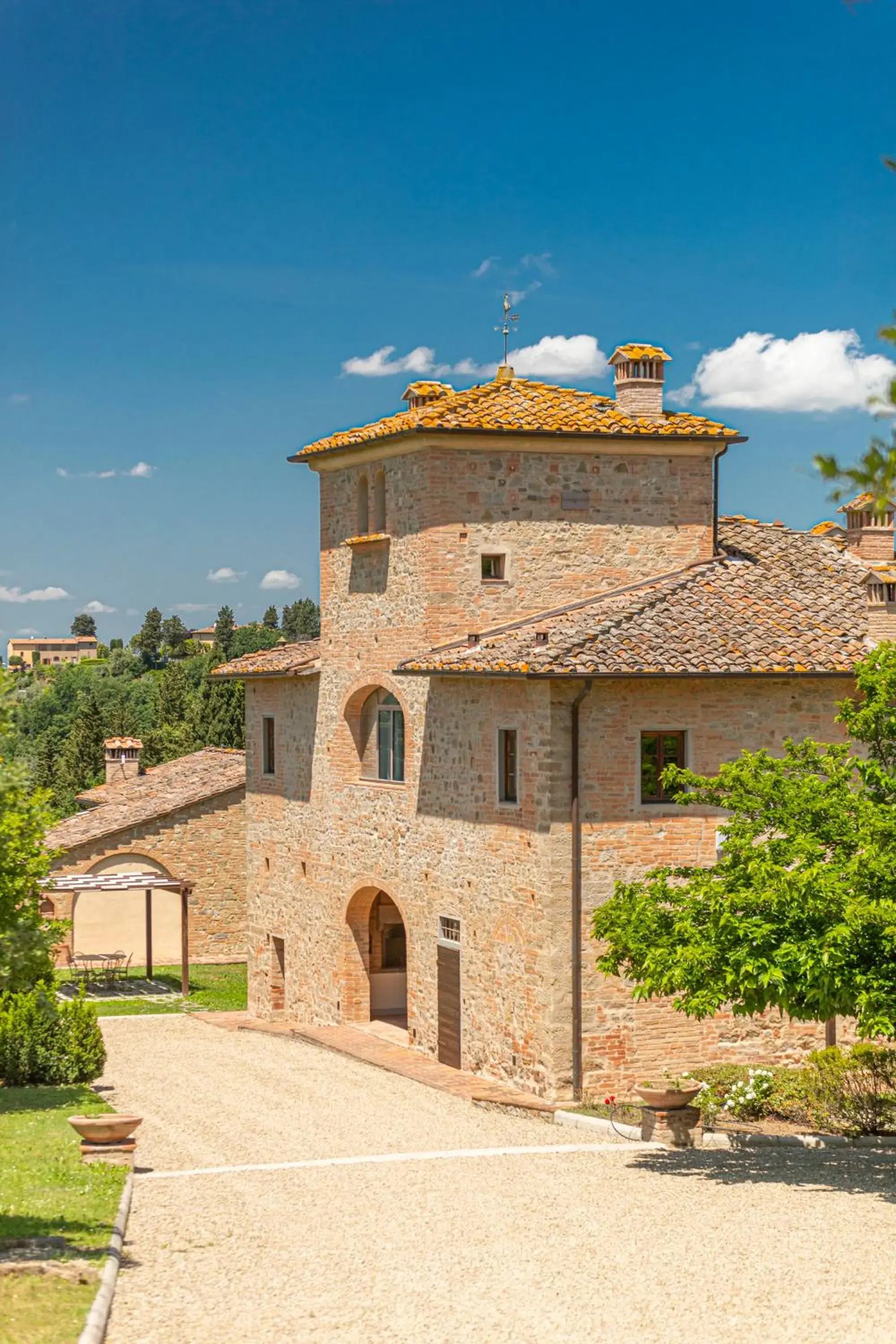 Three-Bedroom Apartment in Tenuta Di Sticciano Three-Bedroom Apartment in Tenuta Di Sticciano
