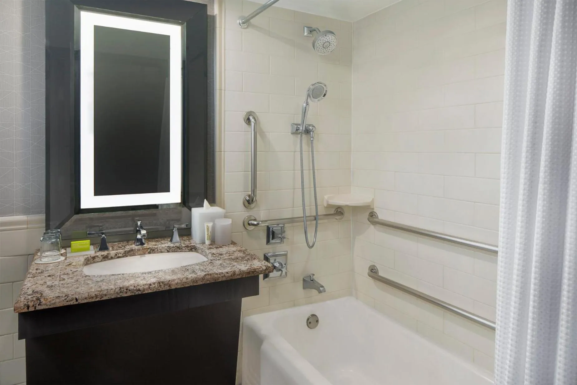 Bath in Le Meridien Washington, DC, The Madison