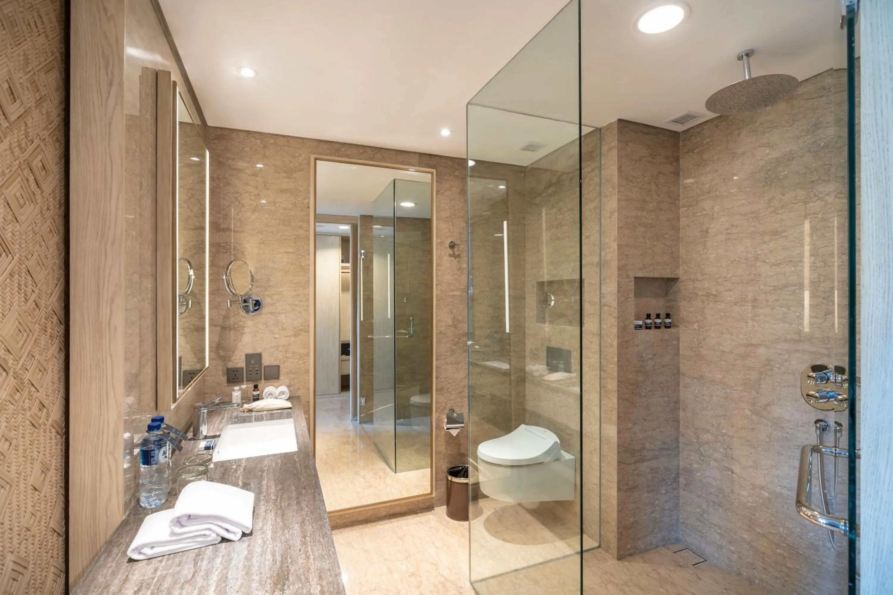 Bathroom in Meruorah Komodo Labuan Bajo