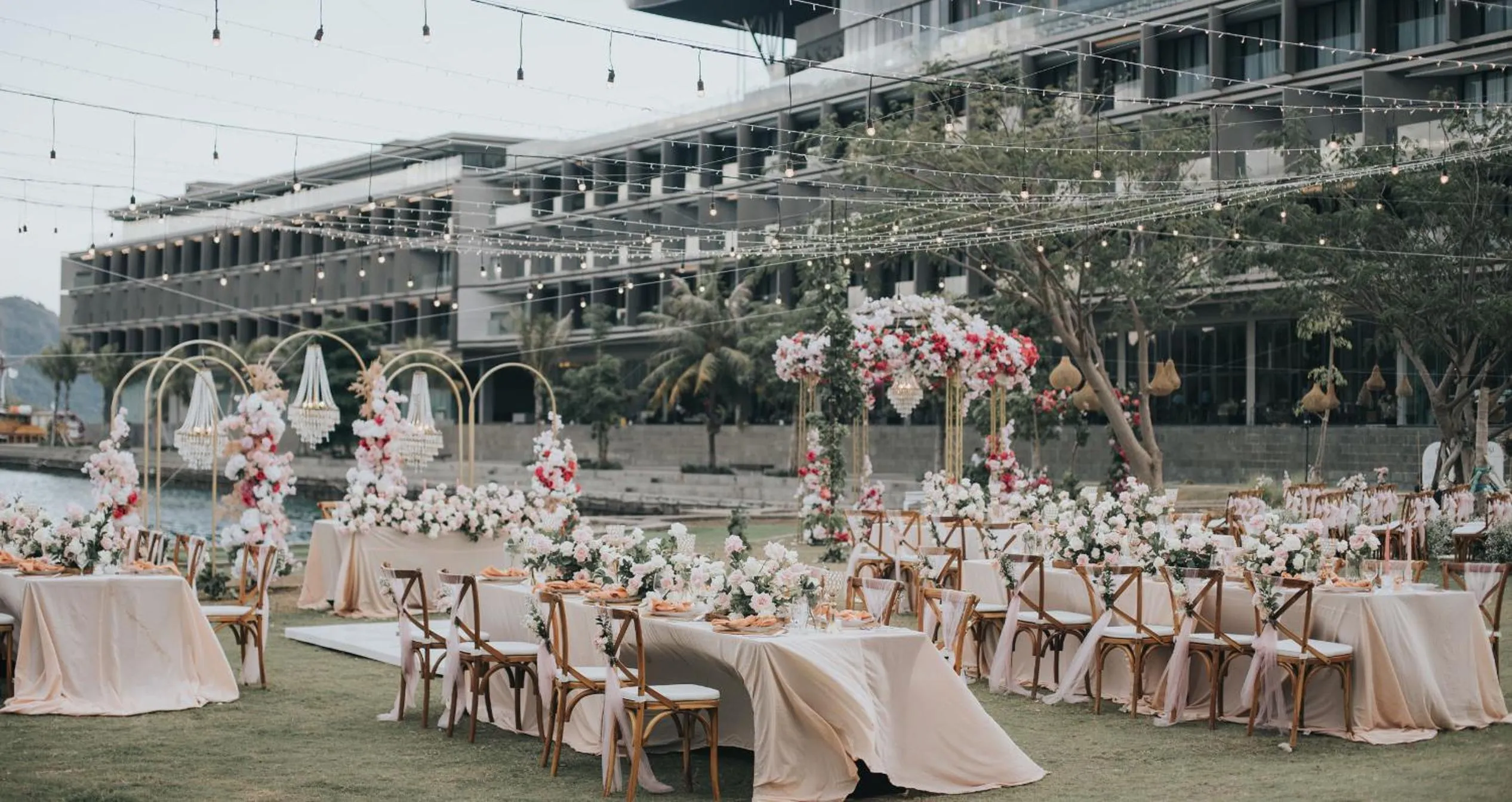 wedding in Meruorah Komodo Labuan Bajo