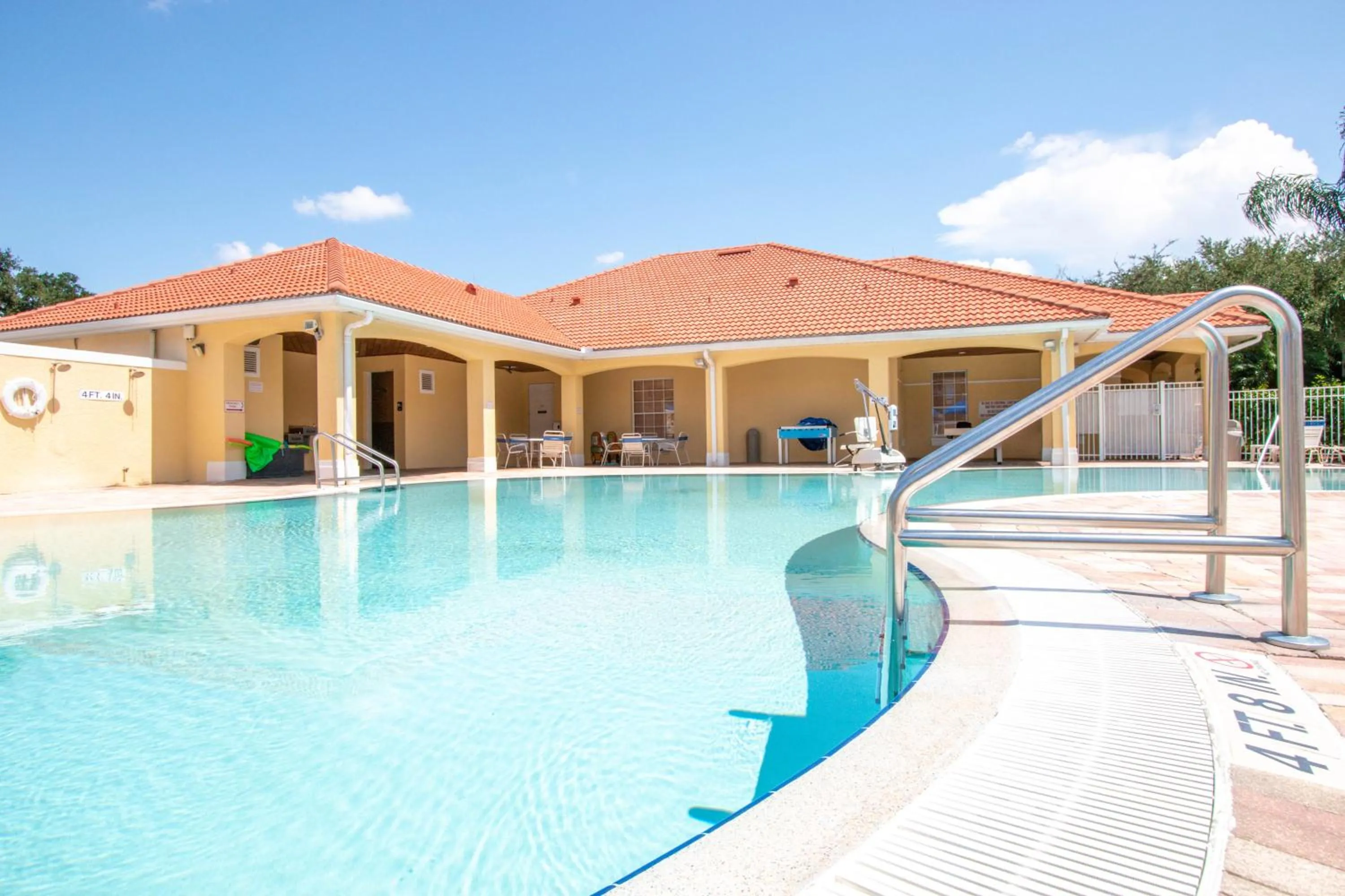 Property building in Berkley Lake Townhomes