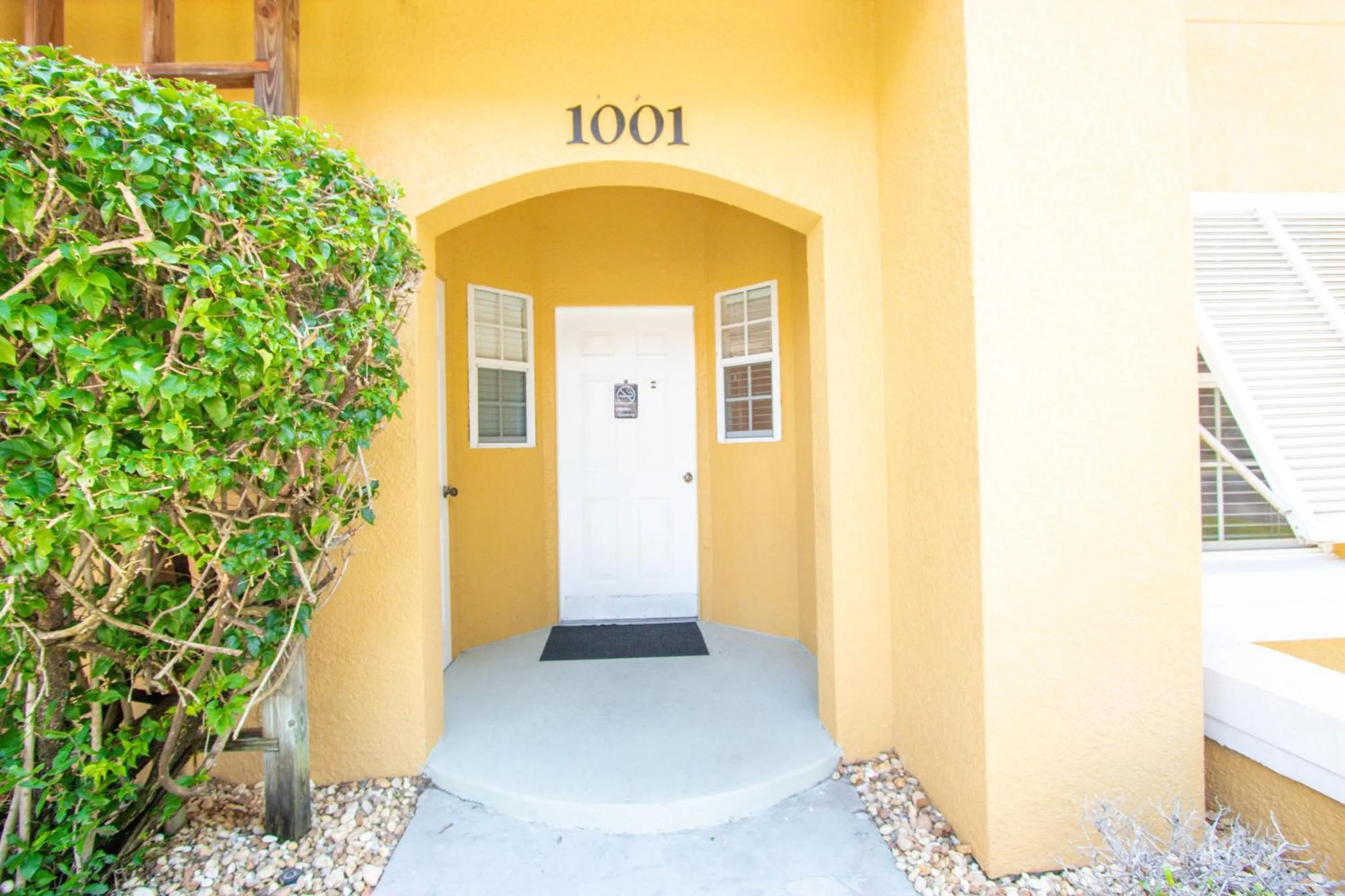 Property building in Berkley Lake Townhomes