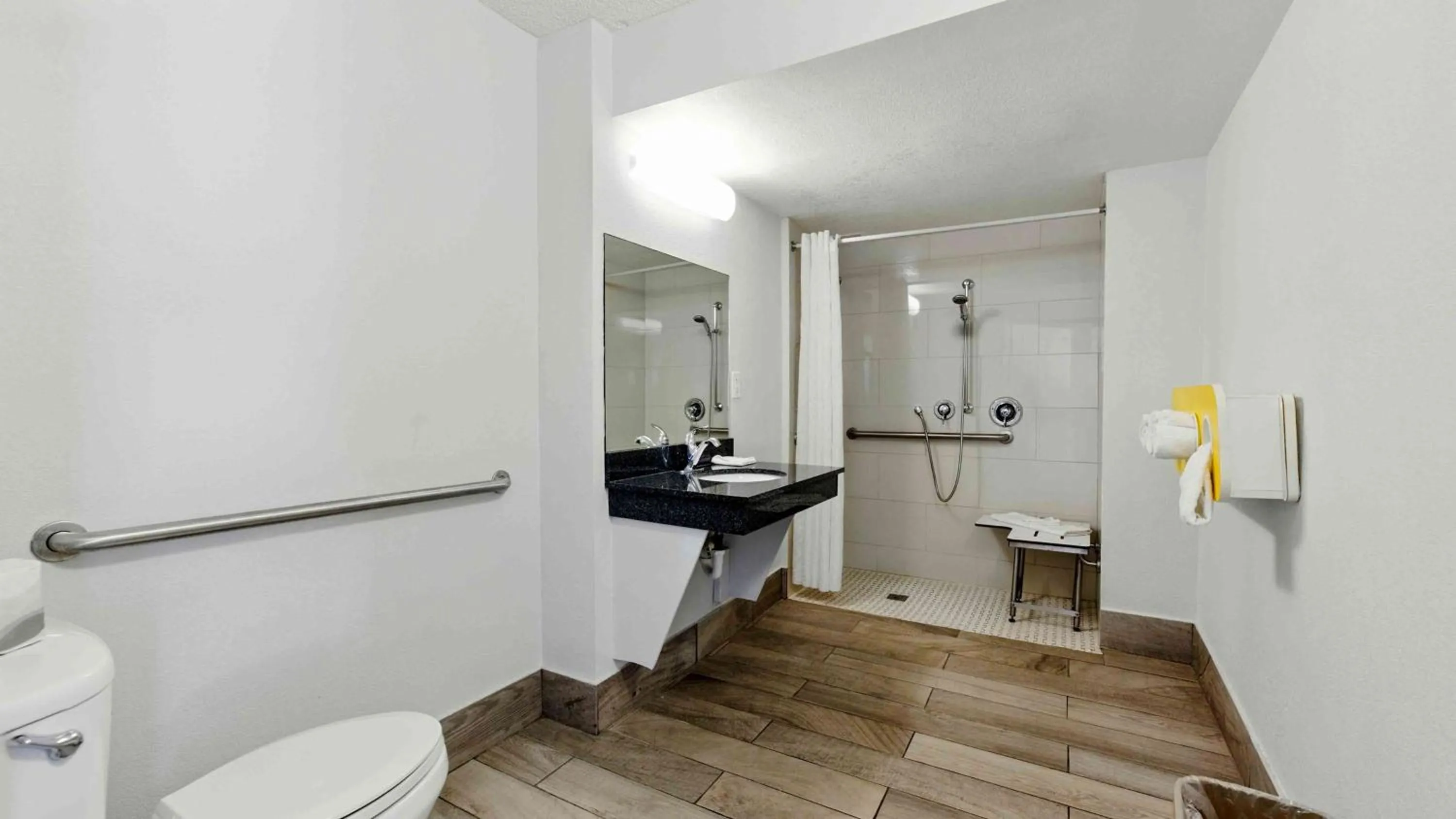 Bathroom in Motel 6-Atlanta, GA - Atlanta Airport