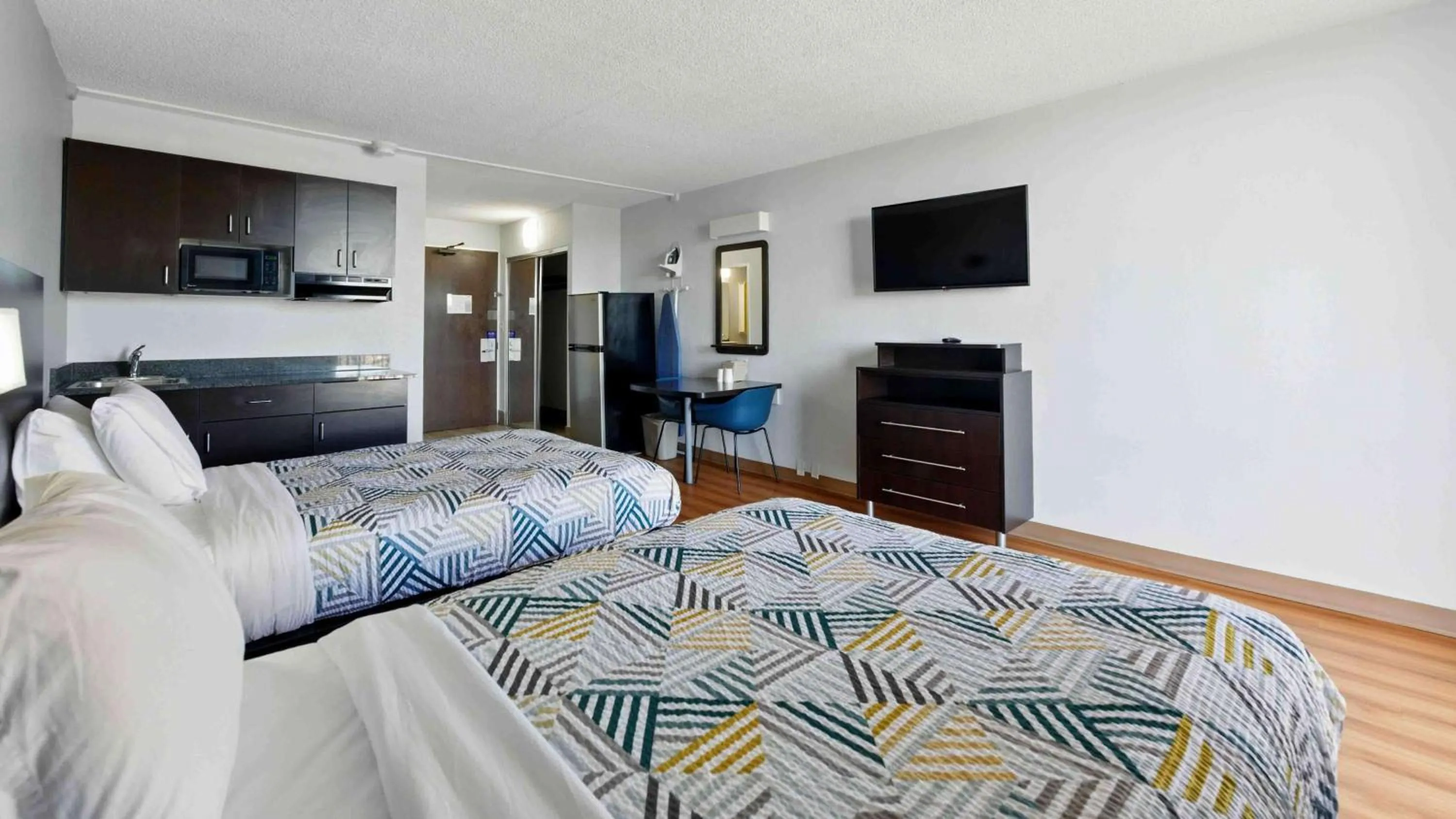 Bedroom, Bed in Motel 6-Atlanta, GA - Atlanta Airport