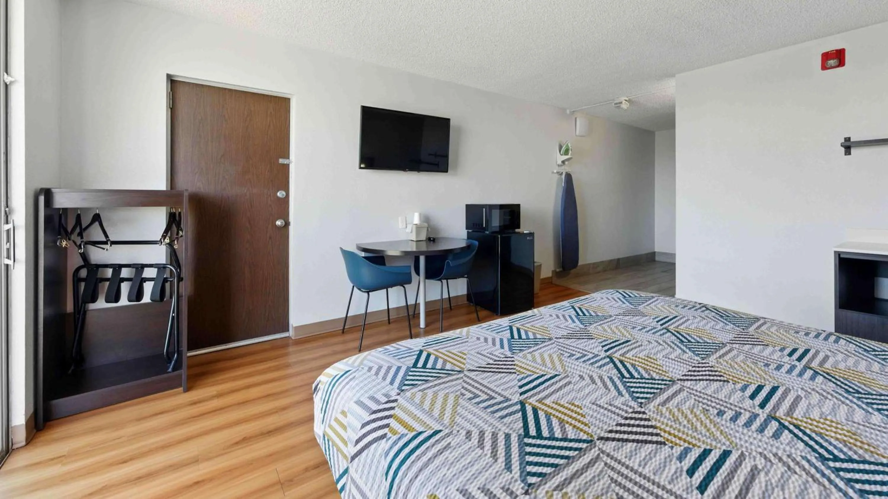 Bedroom, Bed in Motel 6-Atlanta, GA - Atlanta Airport