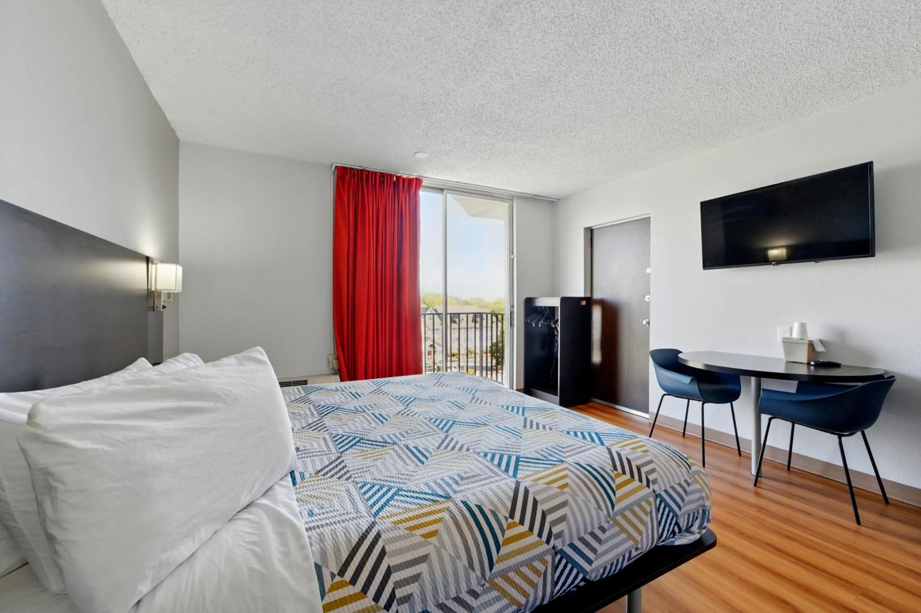 Bedroom, Bed in Motel 6-Atlanta, GA - Atlanta Airport