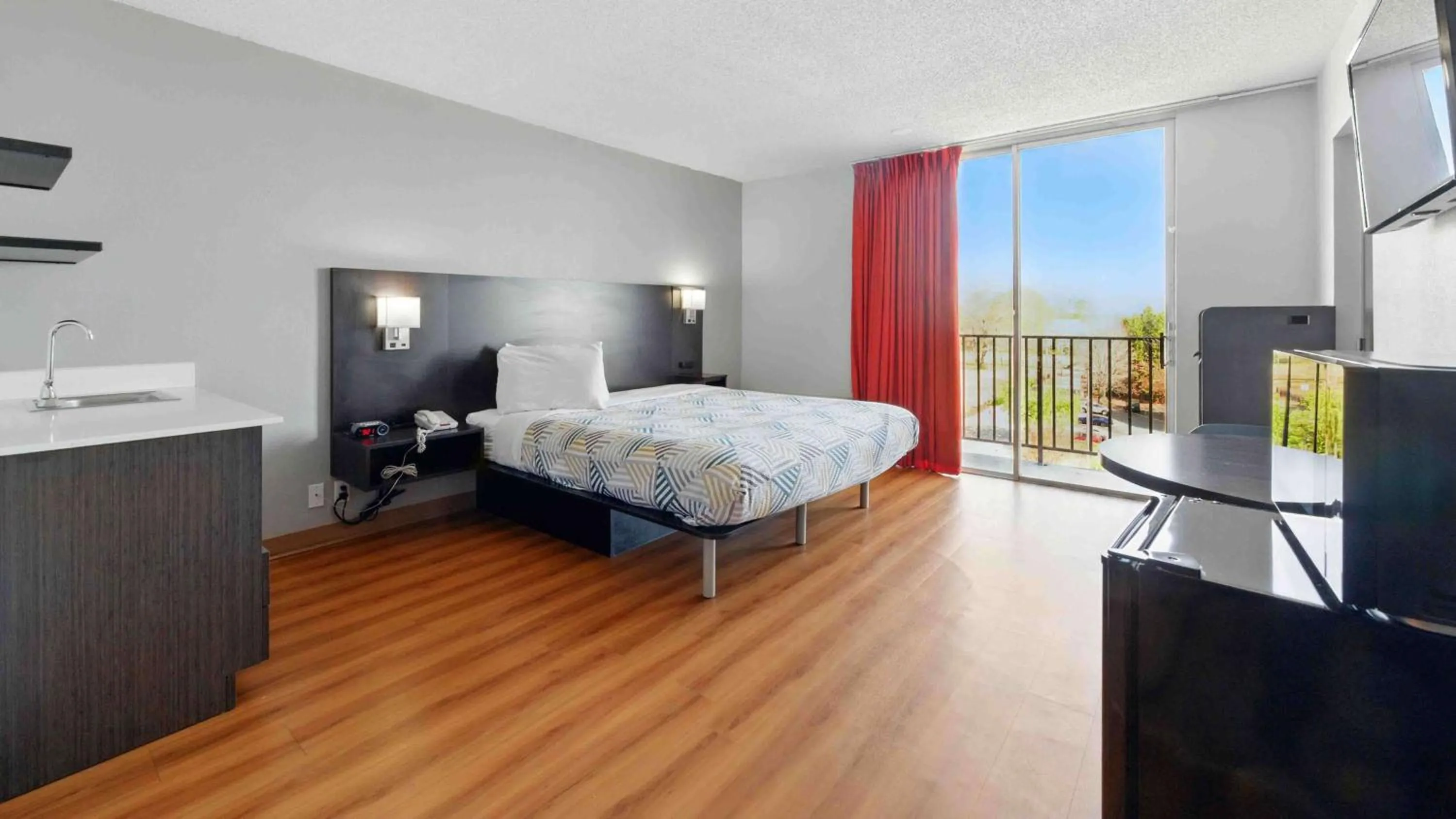 Bedroom, Bed in Motel 6-Atlanta, GA - Atlanta Airport