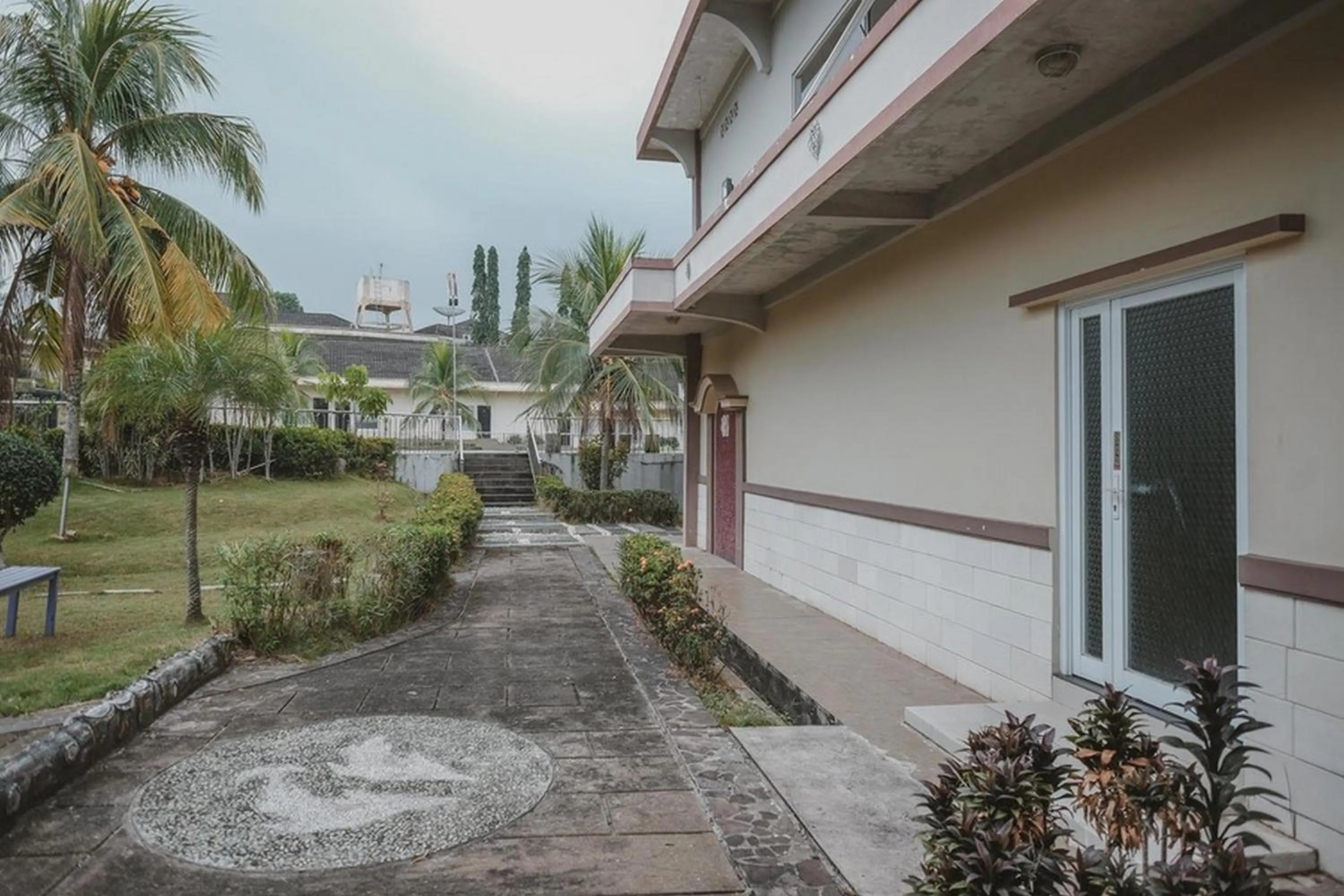 Facade/entrance in RedDoorz Premium @ Jalan Pal 10 Jambi