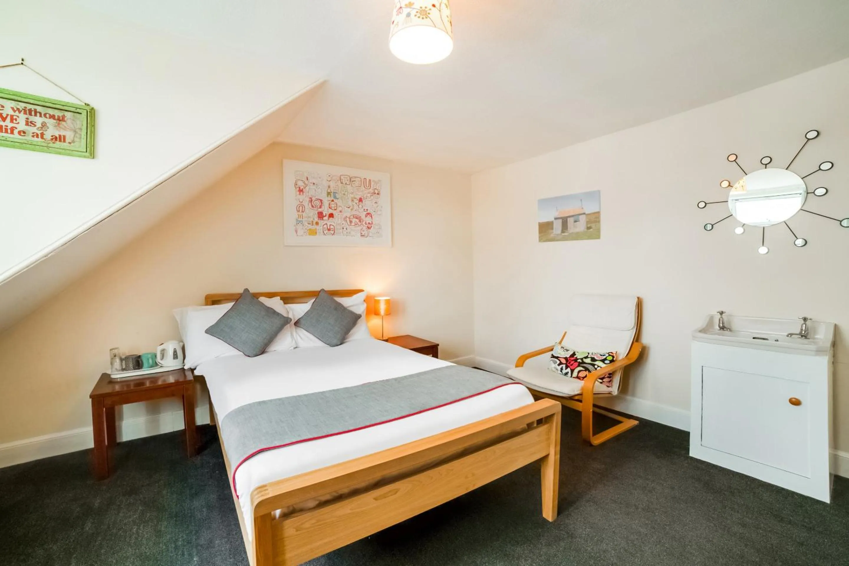 Bedroom in OYO Braeriach Hotel, Highlands Scotland