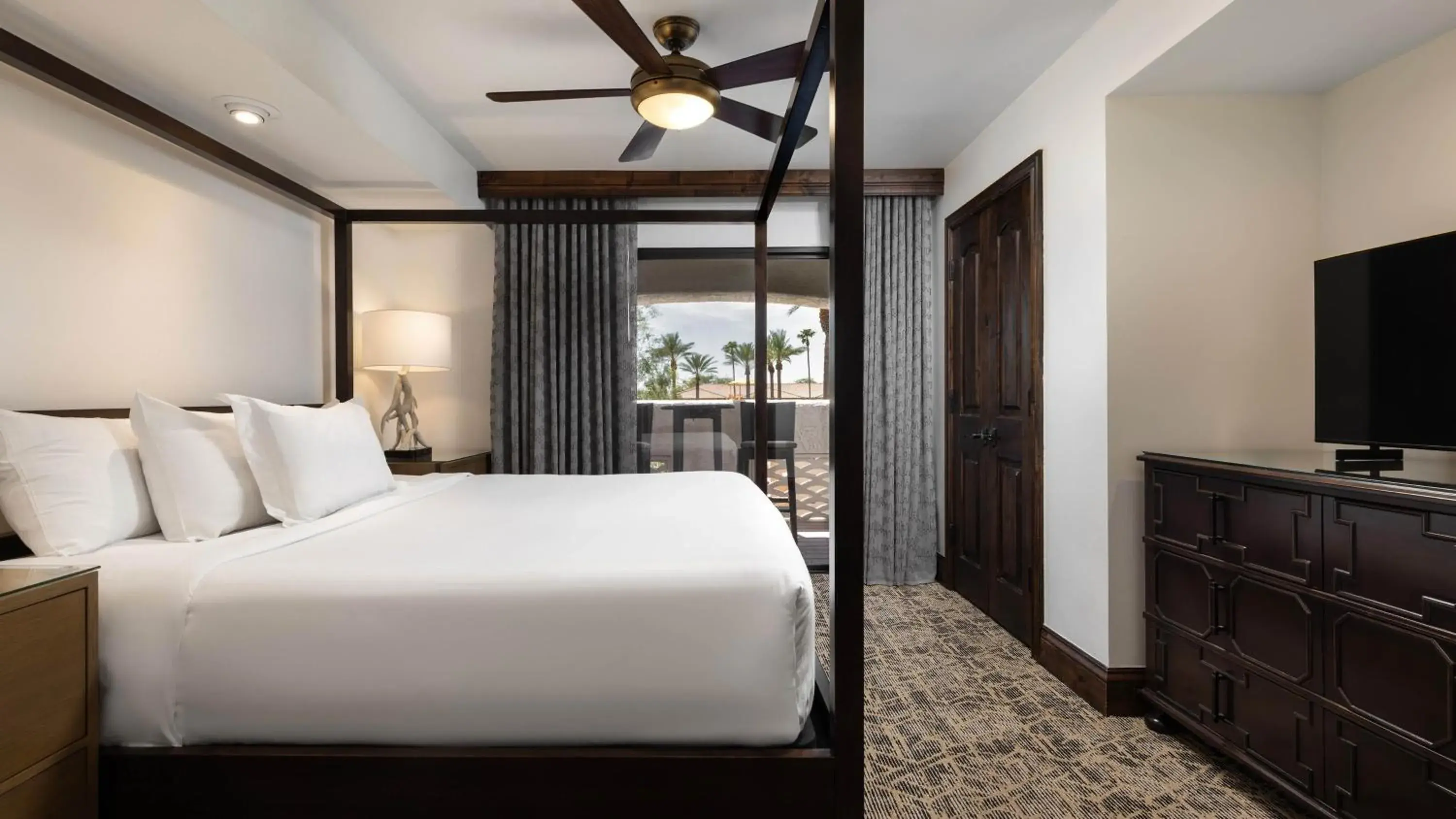 Signature Two-Bedroom Villa in Holiday Inn Club Vacations Scottsdale Resort Signature Two-Bedroom Villa in Holiday Inn Club Vacations Scottsdale Resort