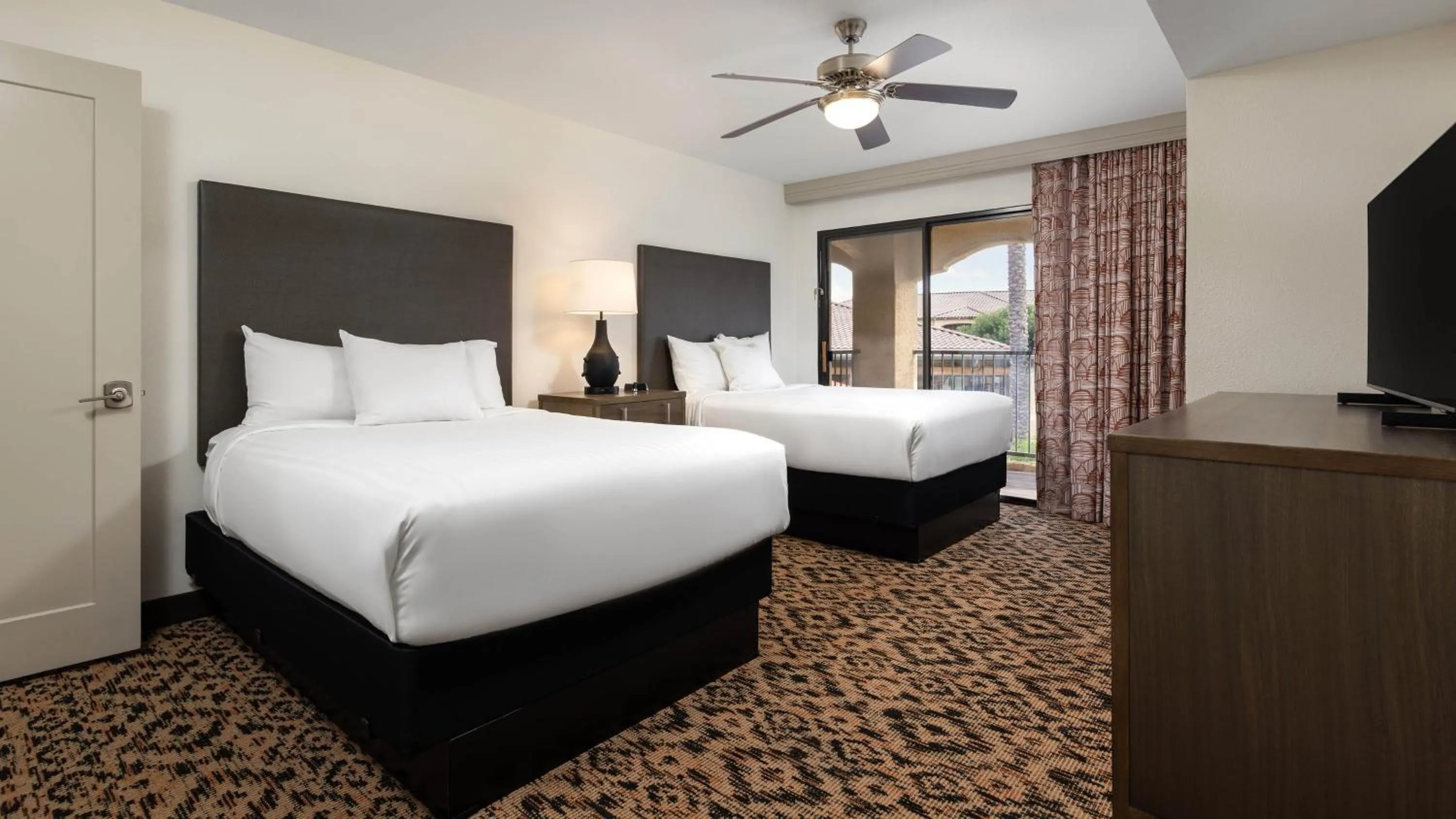 Photo of the whole room, Bed in Holiday Inn Club Vacations Scottsdale Resort