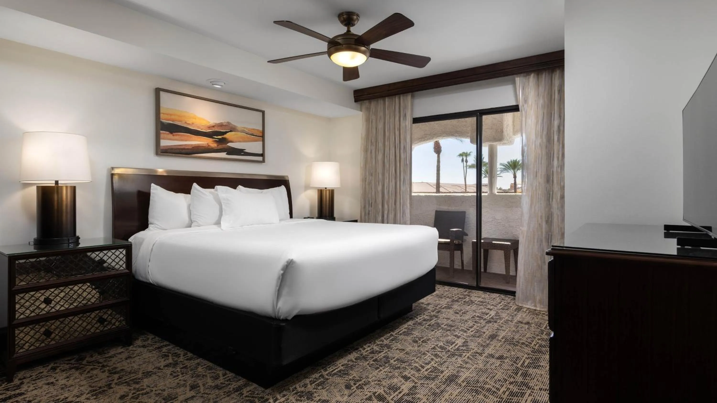 Photo of the whole room, Bed in Holiday Inn Club Vacations Scottsdale Resort