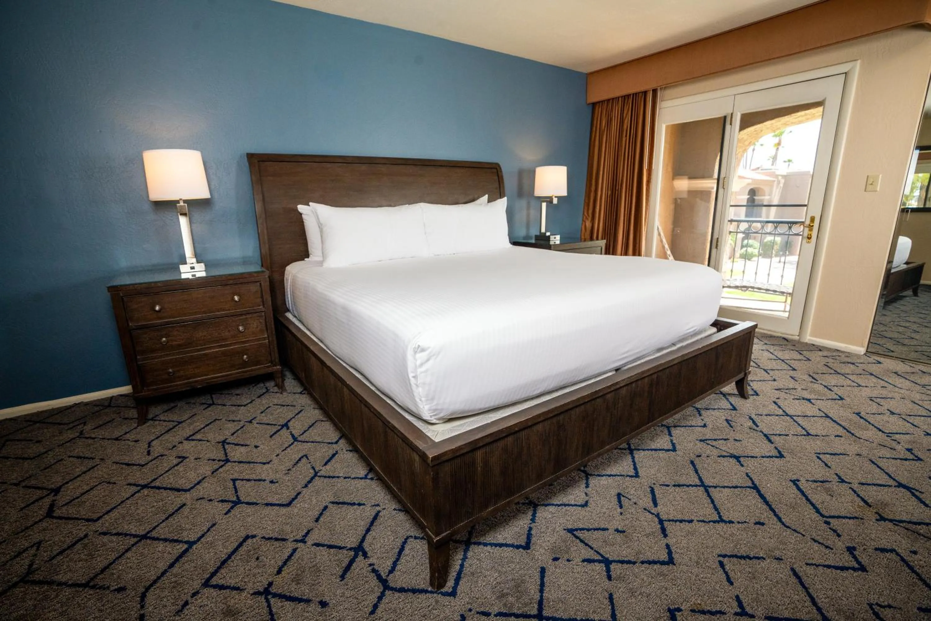 Bed in Kimpton Miralina coming soon - Scottsdale Plaza Resort