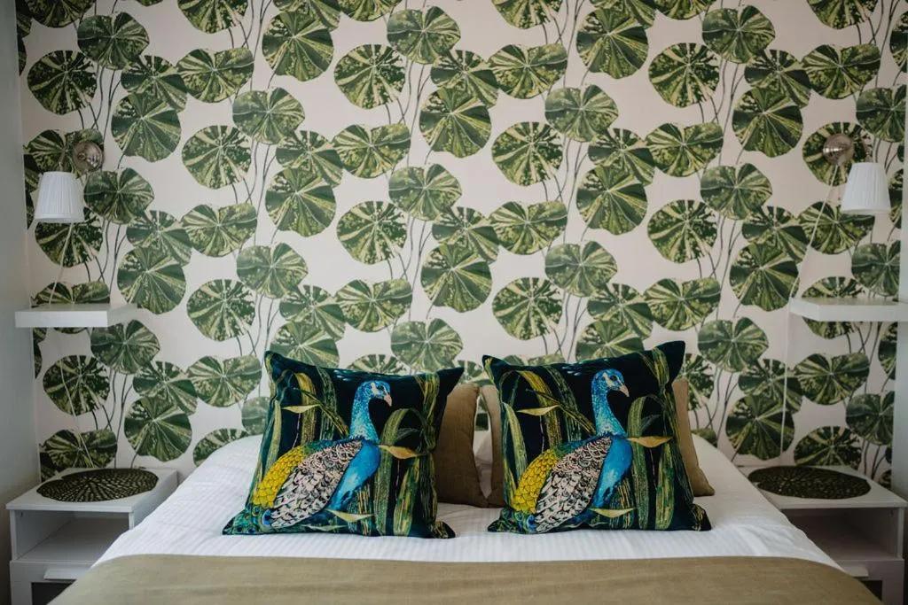 Bed in LES 7 MEUSES - Restaurant & Hébergements HÔTELIERS - INSOLITES - WELLNESS - GÎTES