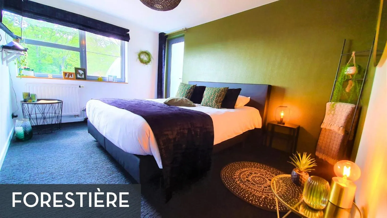 Bed in LES 7 MEUSES - Restaurant & Hébergements HÔTELIERS - INSOLITES - WELLNESS - GÎTES