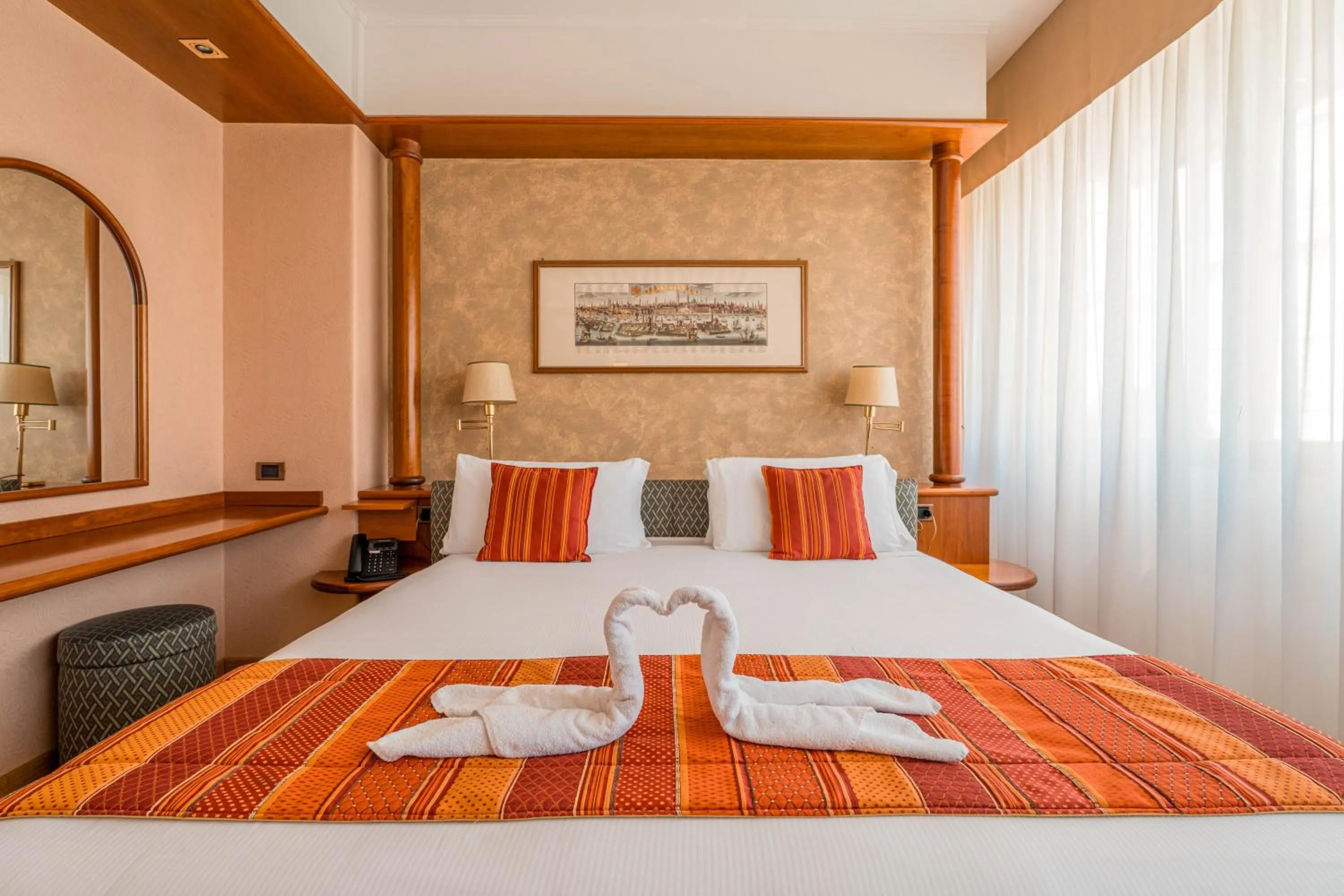 Bedroom, Bed in Crystal Hotel Varese