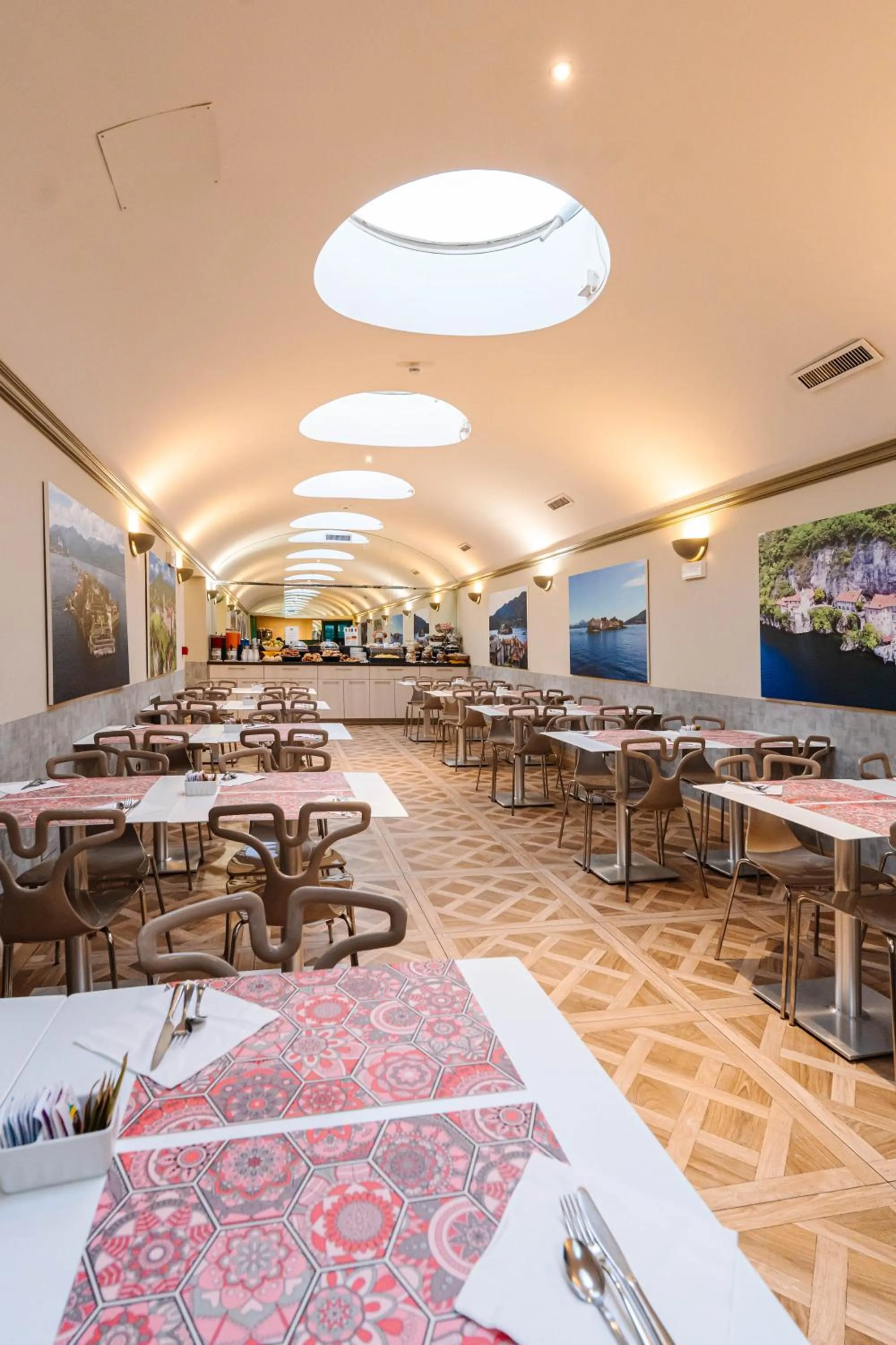 Buffet breakfast in Crystal Hotel Varese