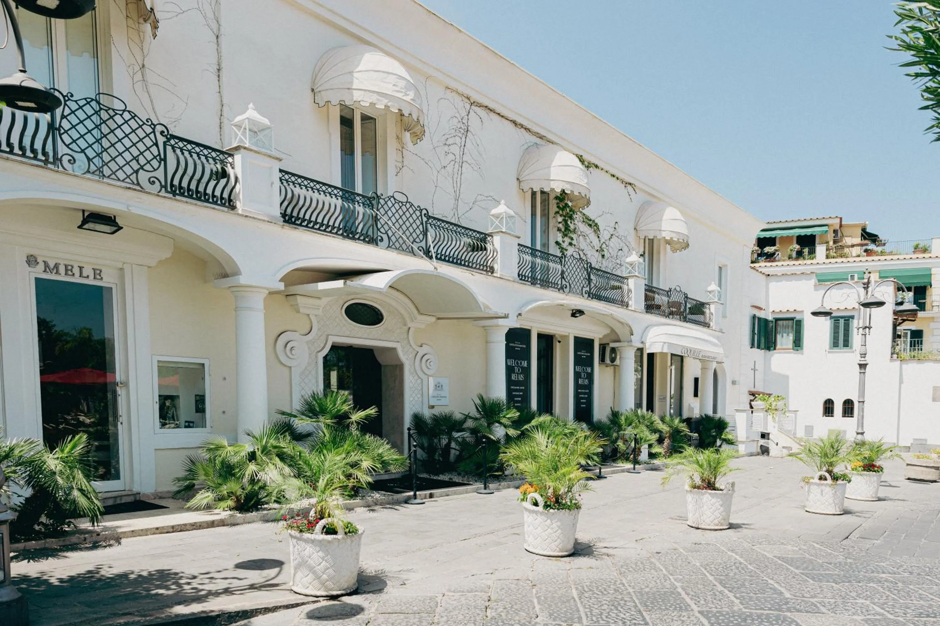 Property building in Relais Corte Degli Aragonesi