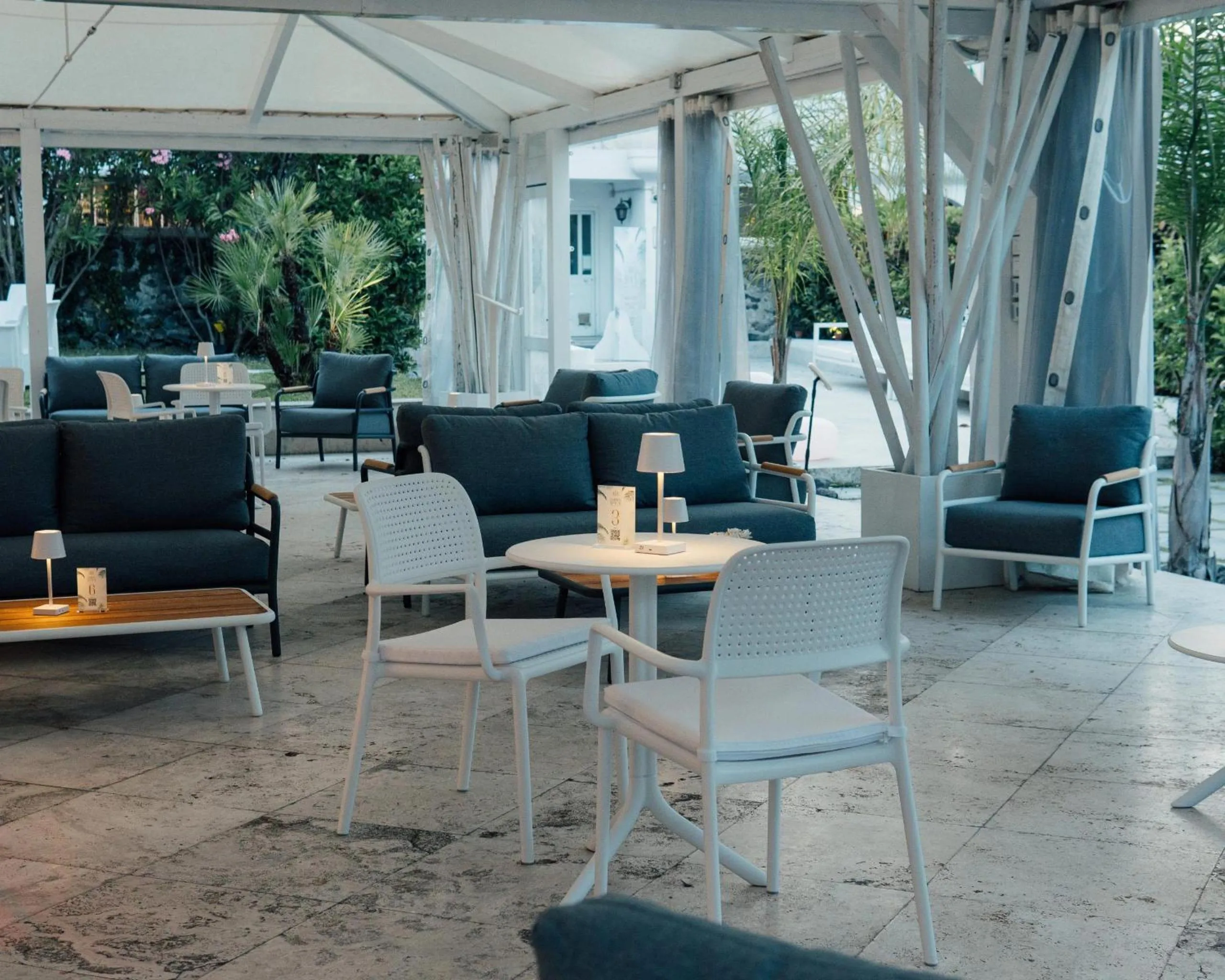 Lounge or bar in Relais Corte Degli Aragonesi