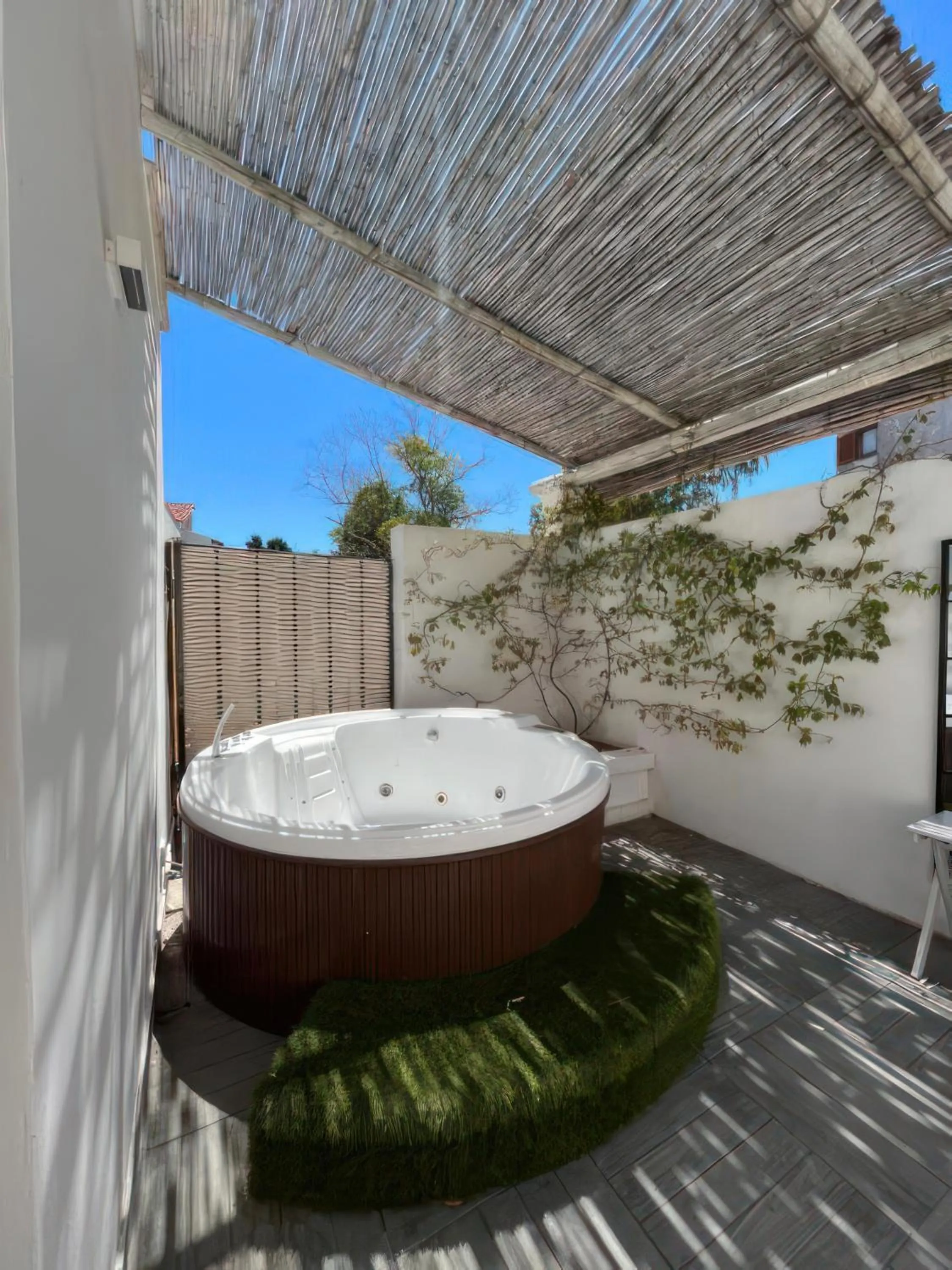 Hot Tub in Relais Corte Degli Aragonesi