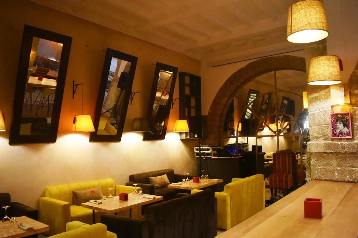 Restaurant/places to eat in Hôtel Mechouar Plaza