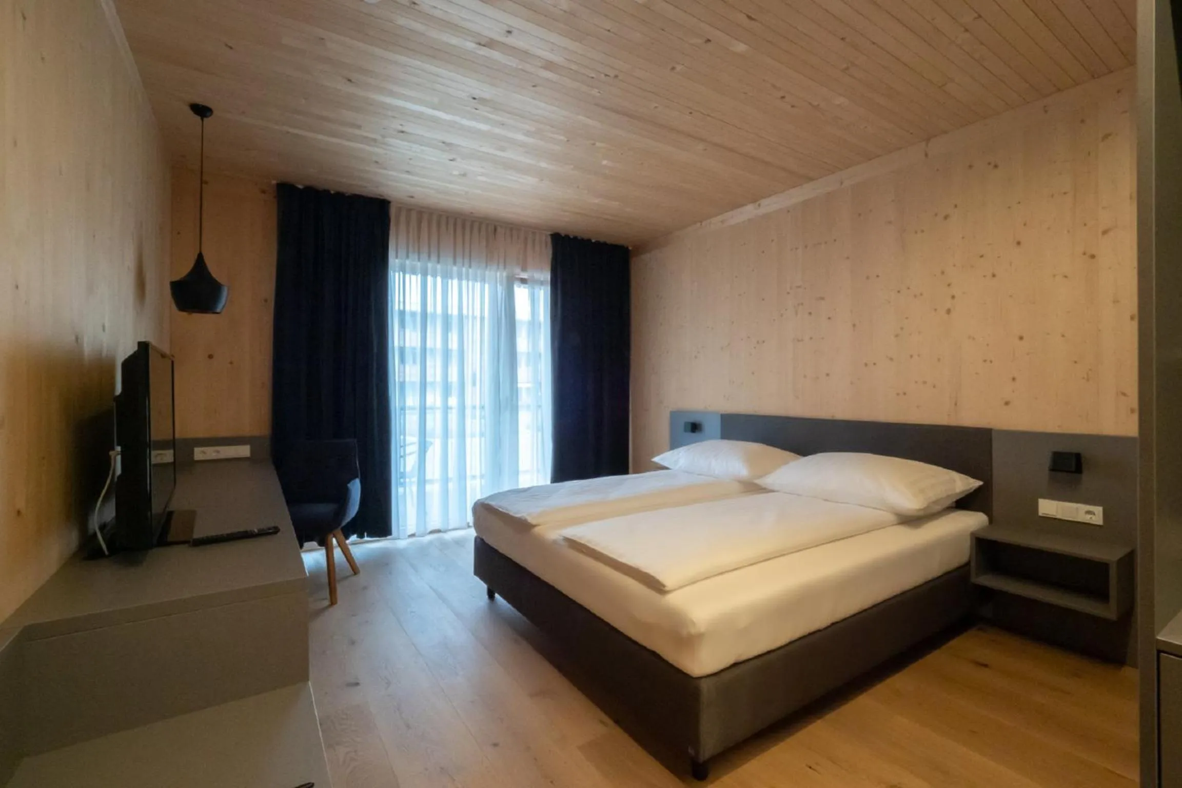 Bedroom, Bed in GästeHAUS & HOFladen Familie Öllerer