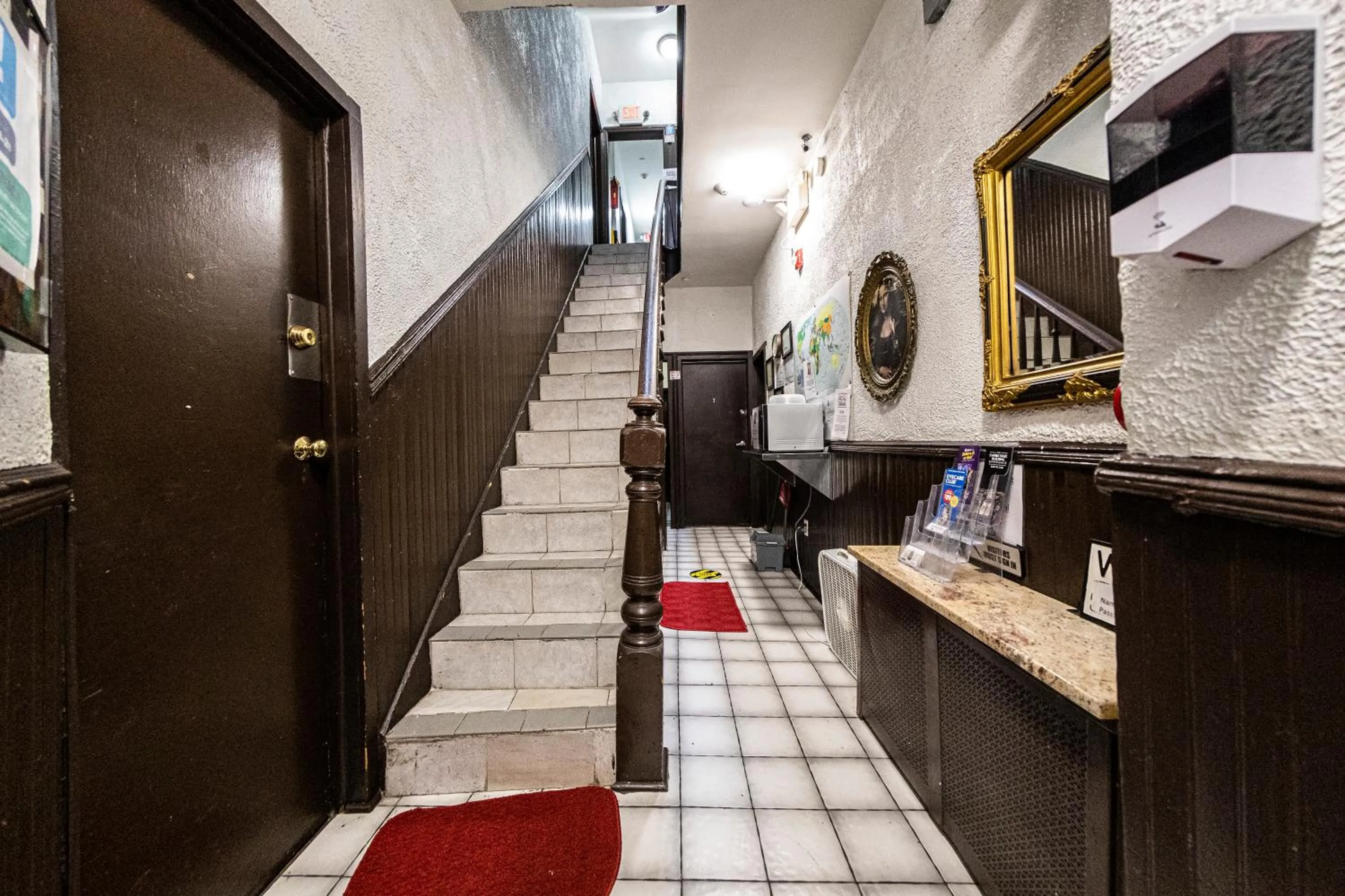 Lobby or reception in Shefah Hotel