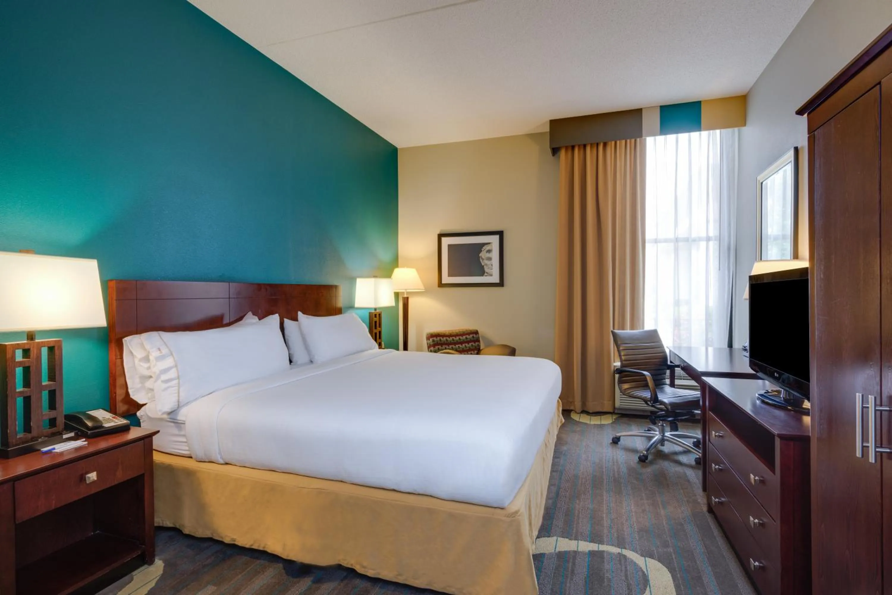 Photo of the whole room, Bed in Holiday Inn Express Washington DC East- Andrews AFB by IHG