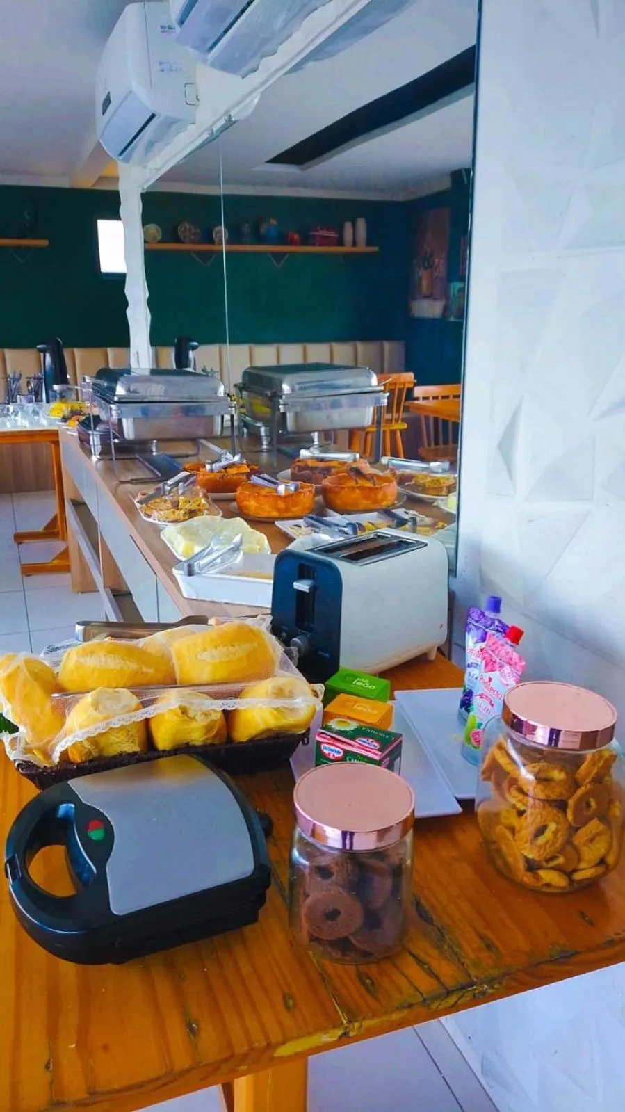 Restaurant/places to eat in Murano Center Hotel