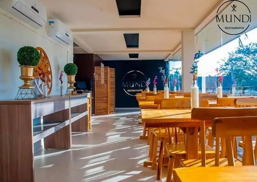 Restaurant/places to eat in Murano Center Hotel