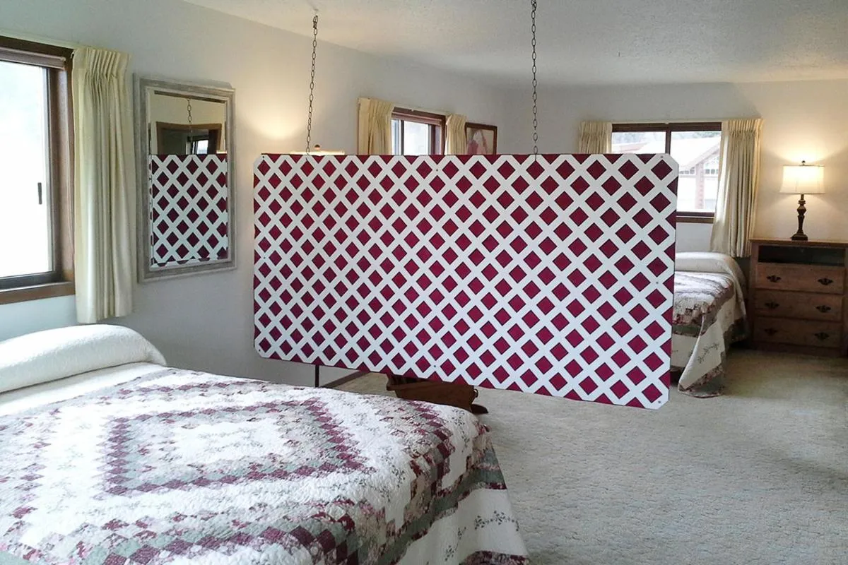 Bed in Freedom Ridge Cabins