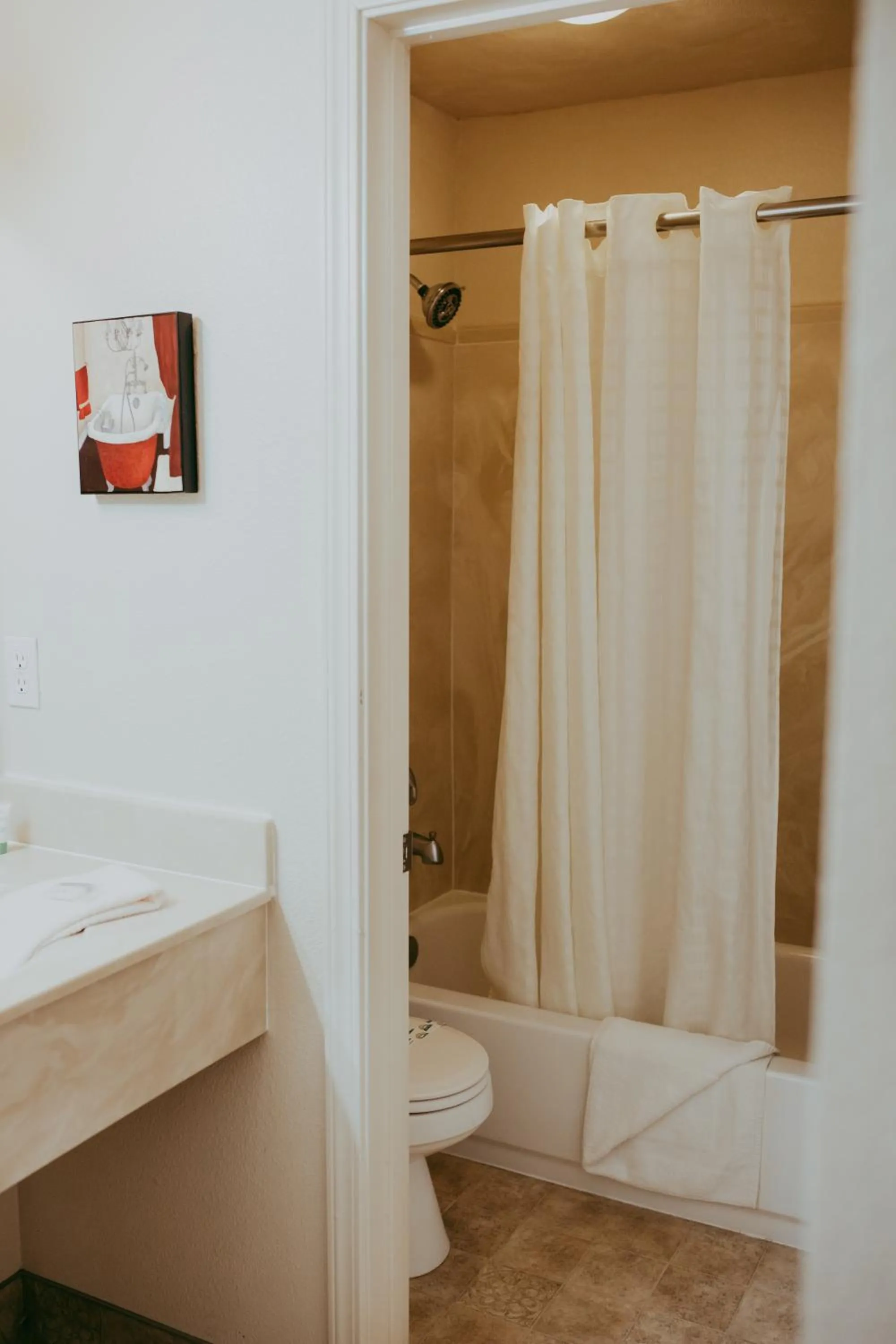 Bathroom in Carson City Plaza Hotel