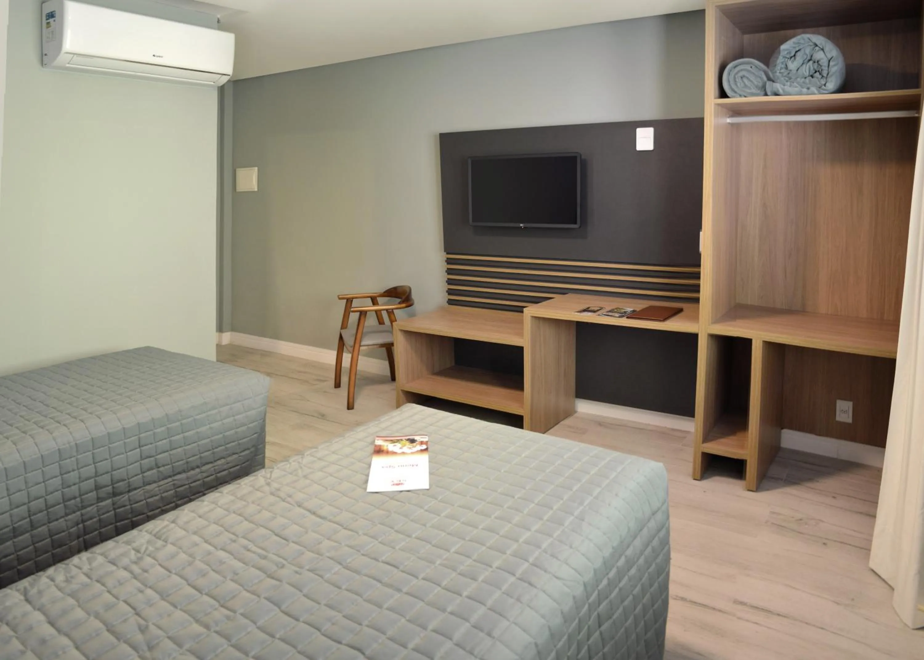 Photo of the whole room in Sky Palace Hotel