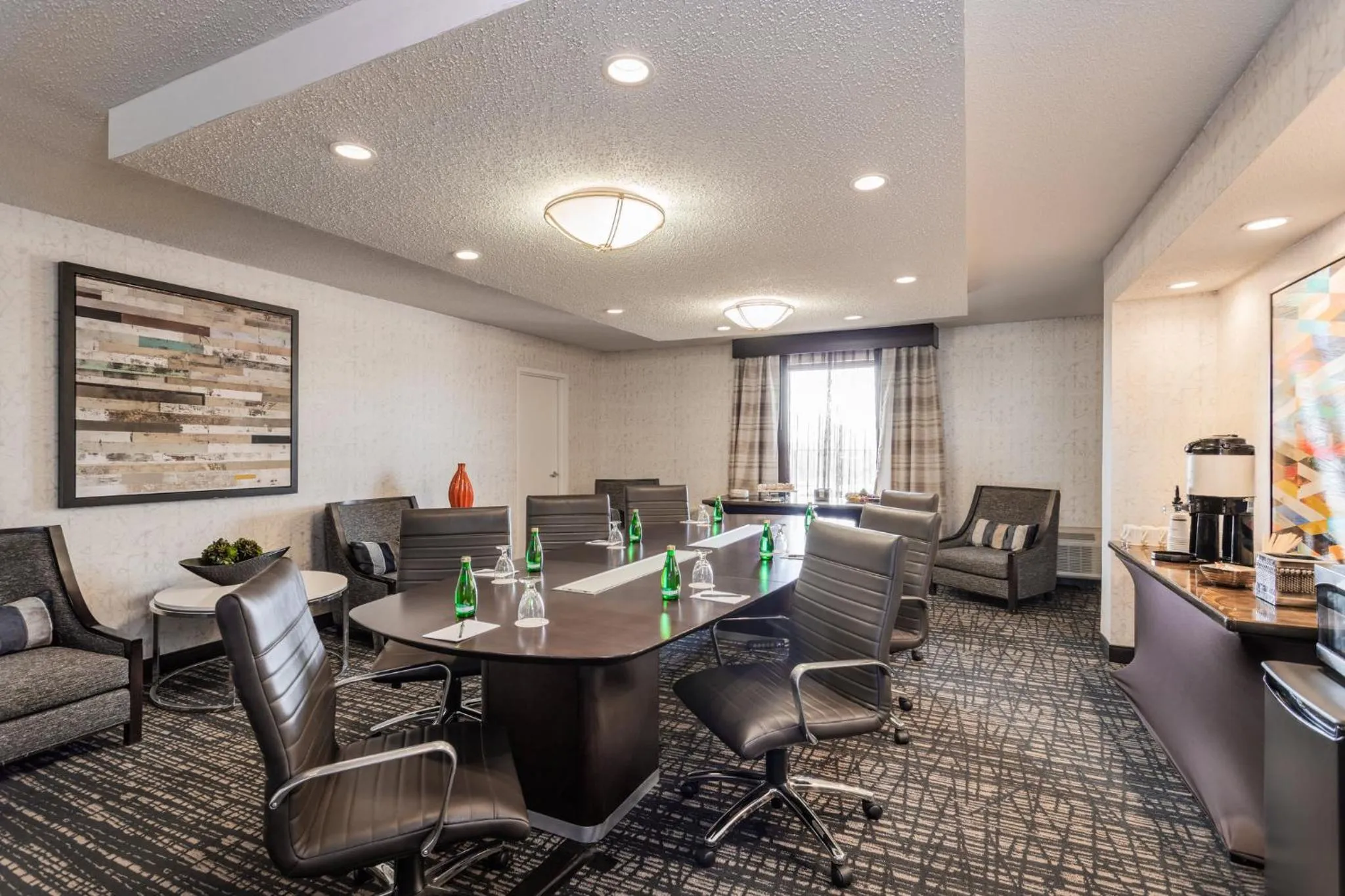 Meeting/conference room in Crowne Plaza Annapolis by IHG