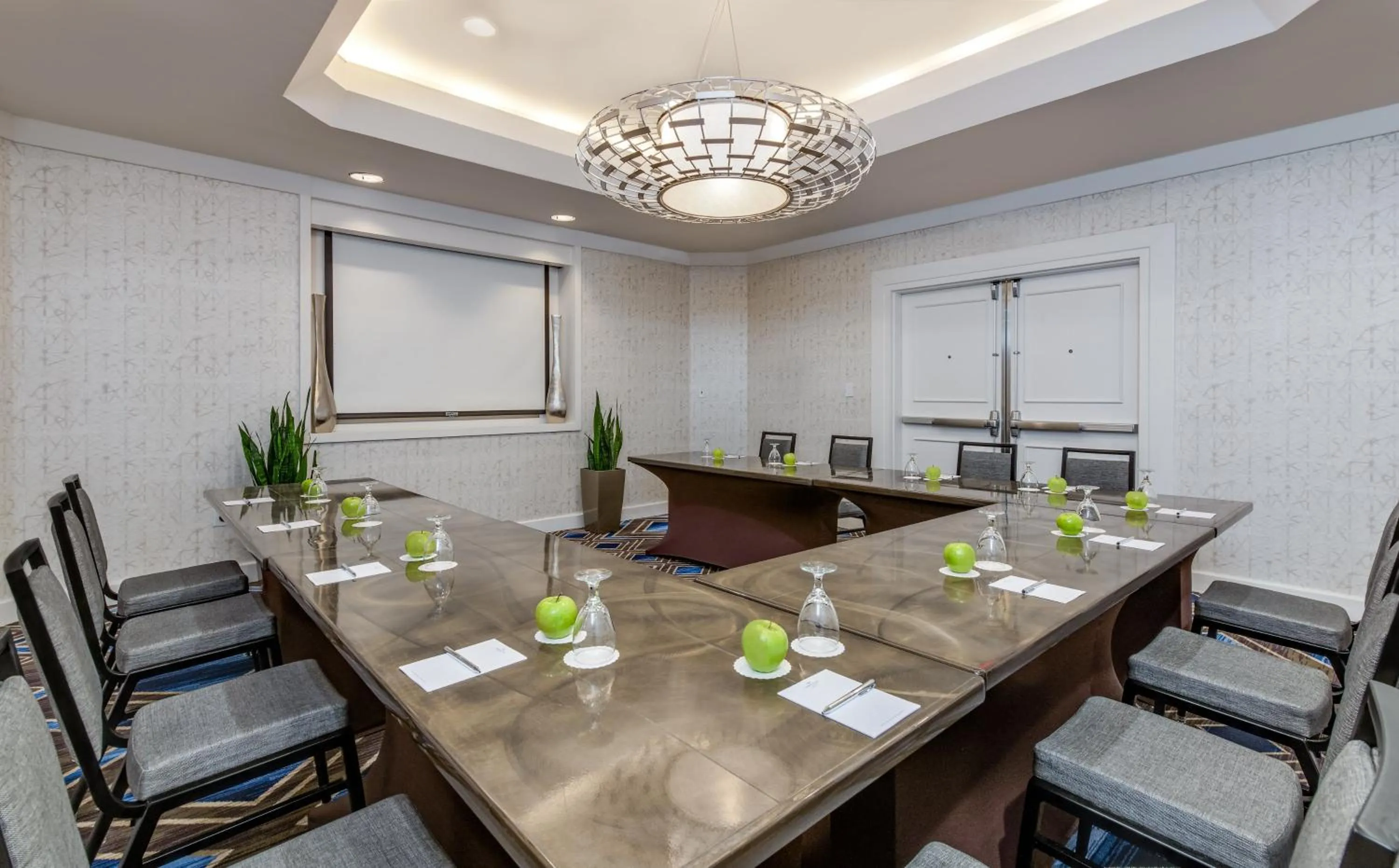 Meeting/conference room in Crowne Plaza Annapolis by IHG