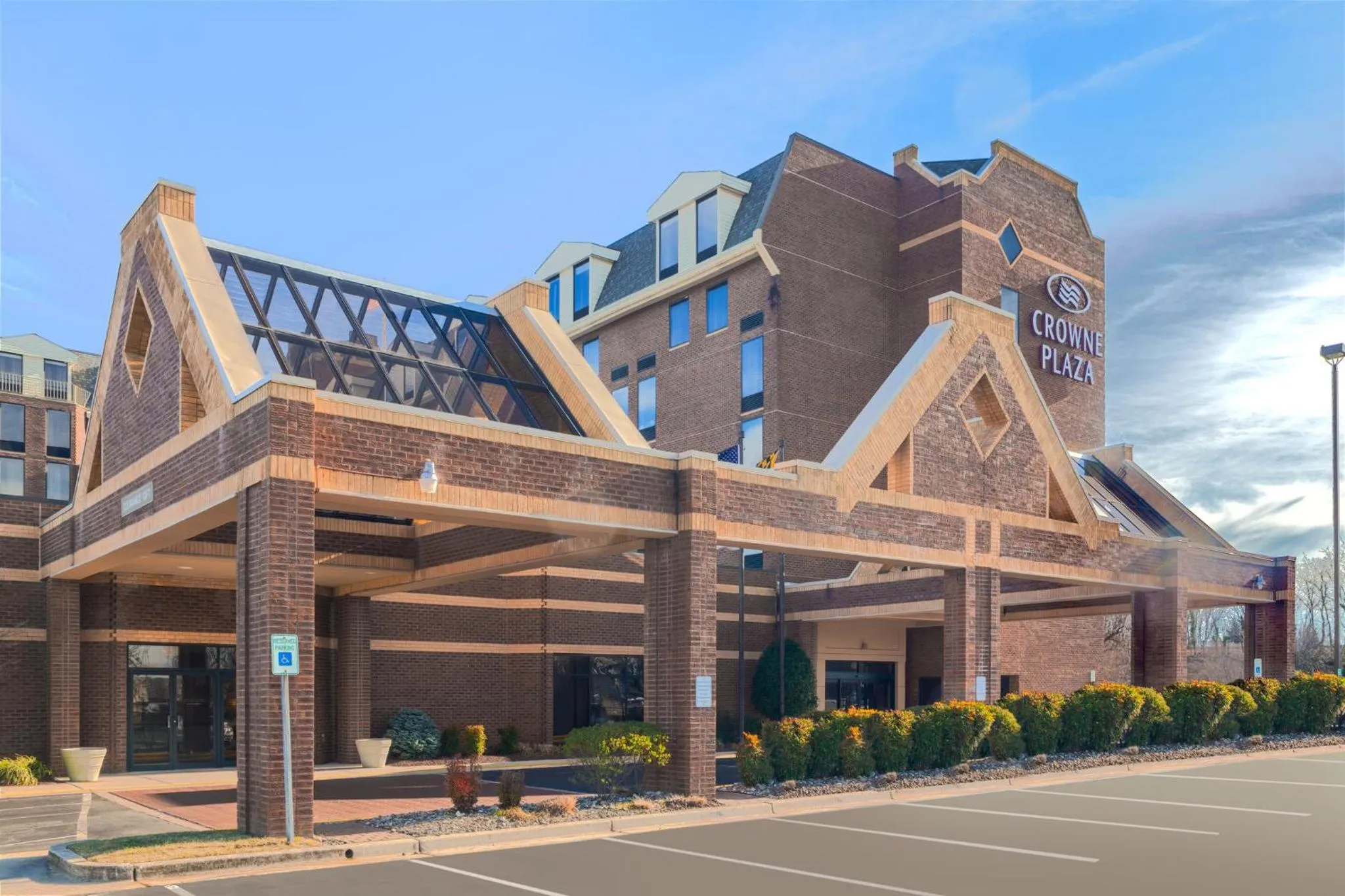 Property building in Crowne Plaza Annapolis by IHG