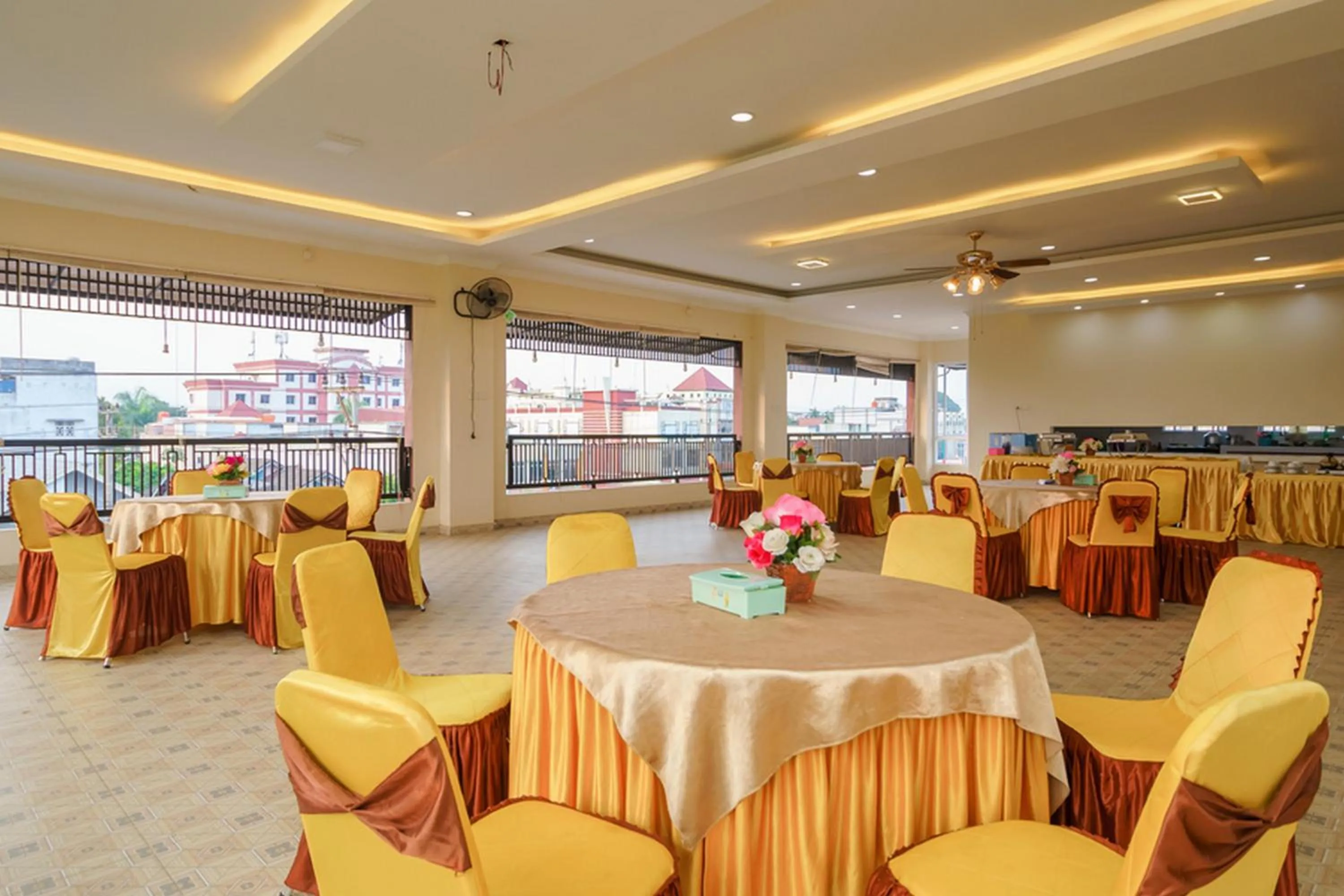 Restaurant/places to eat in RedDoorz Plus @ Hotel Sempurna Watervang Lubuk Linggau